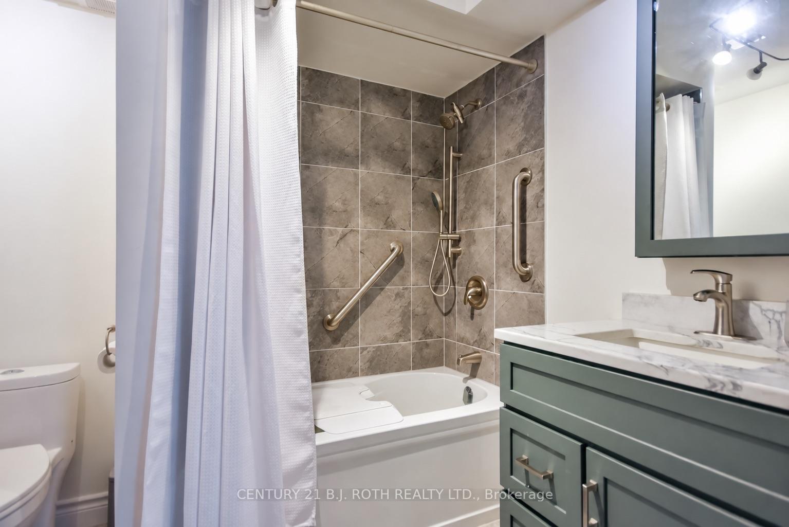 Photo 27 of 93 Grove Street E, Barrie, Wellington — HOMEH
