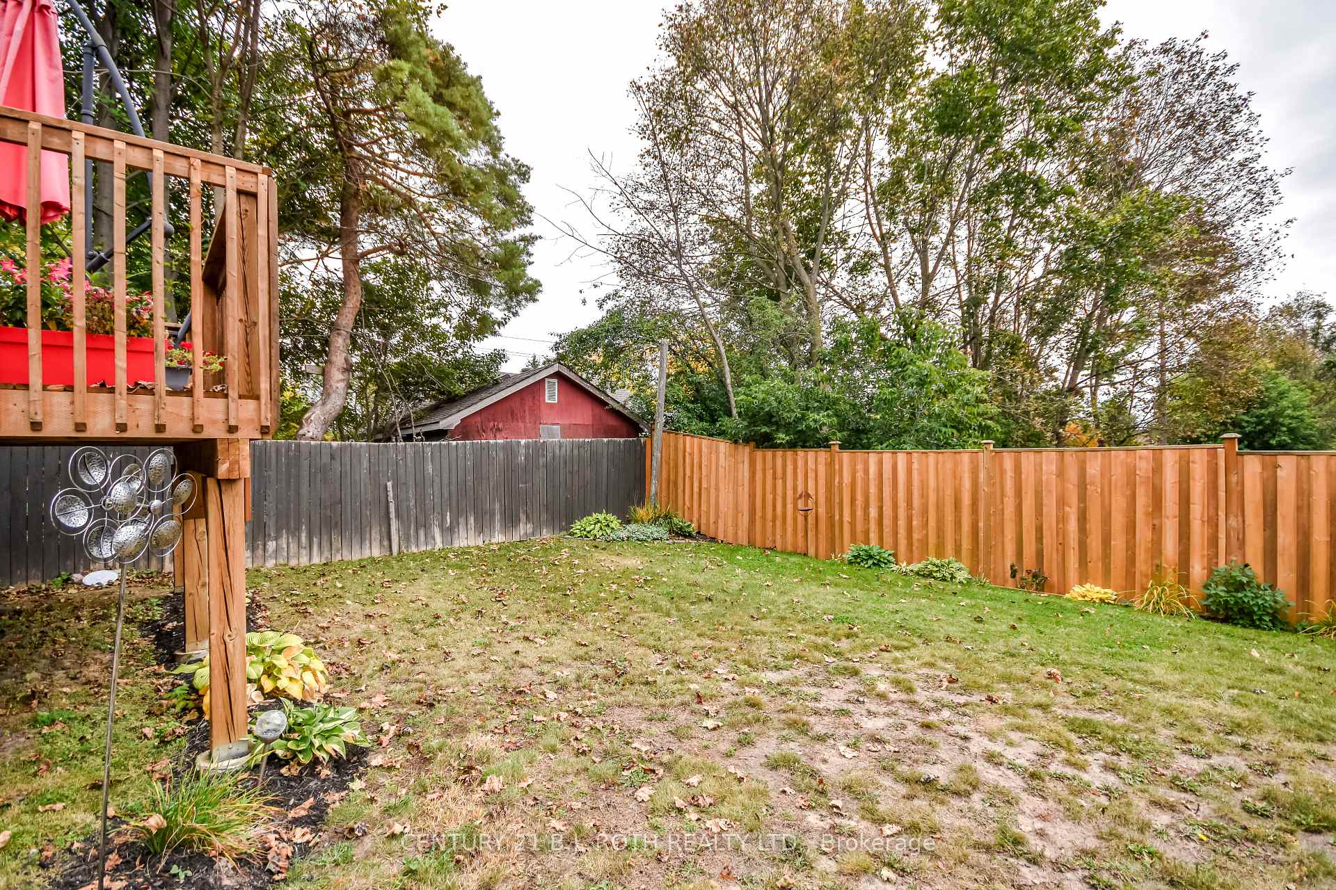 Photo 28 of 93 Grove Street E, Barrie, Wellington — HOMEH