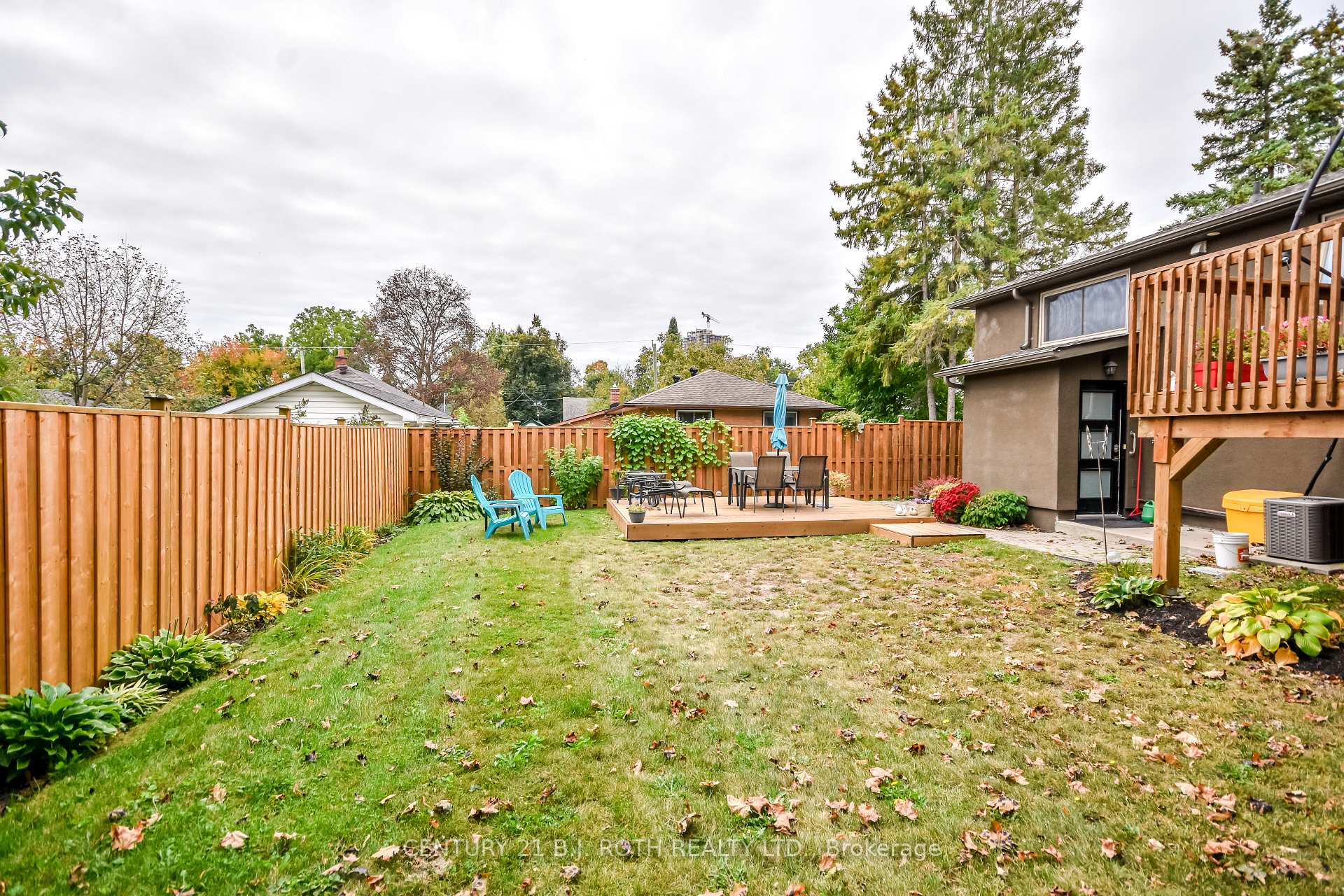 Photo 29 of 93 Grove Street E, Barrie, Wellington — HOMEH