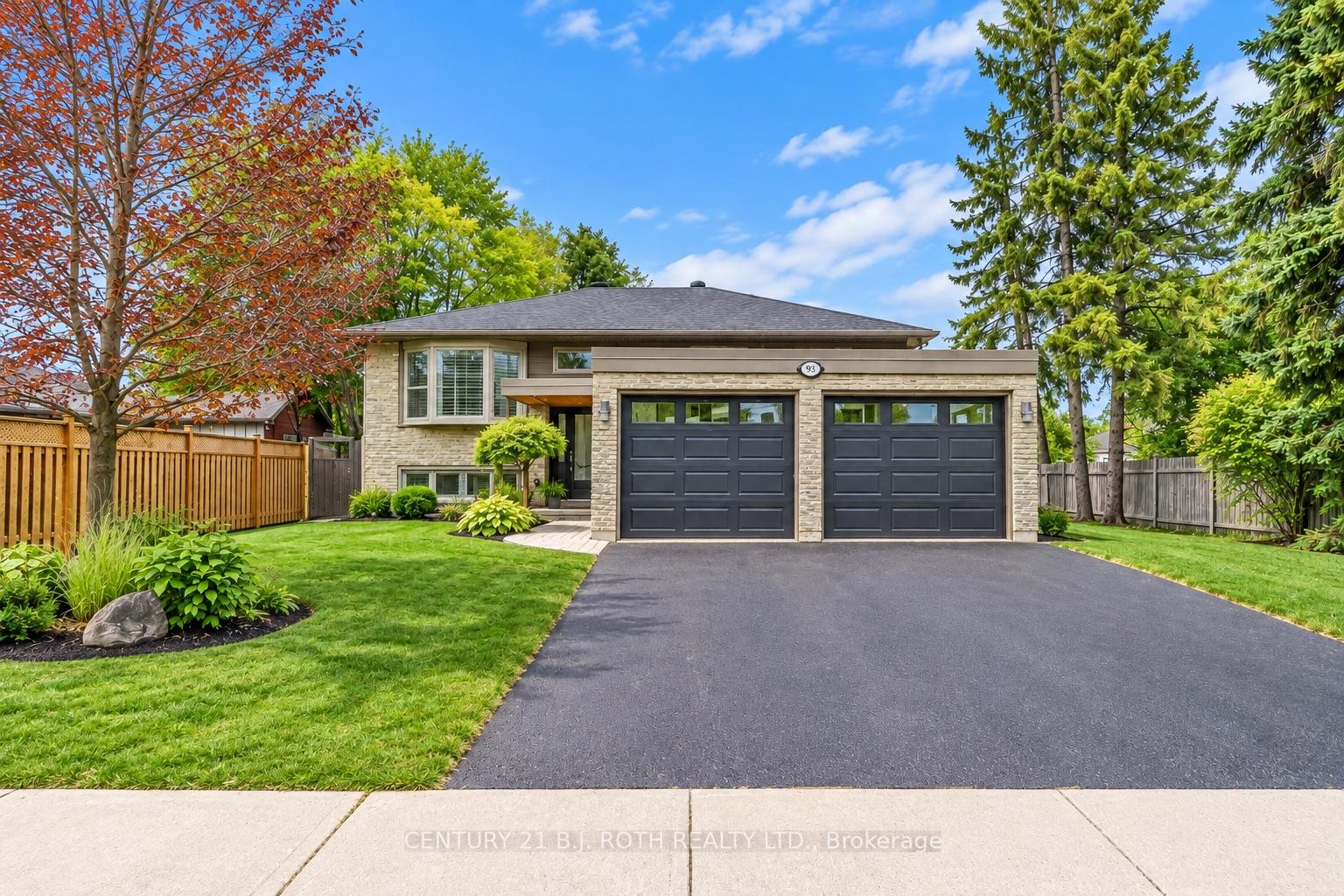 Photo 37 of 93 Grove Street E, Barrie, Wellington — HOMEH