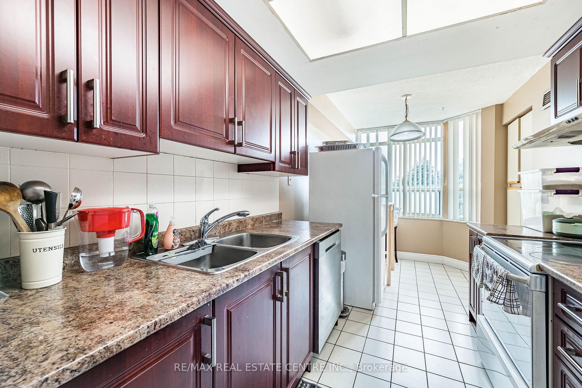 Photo 24 of Unit 210, 10 Malta Avenue, Brampton, Fletcher's Creek Village — HOMEH