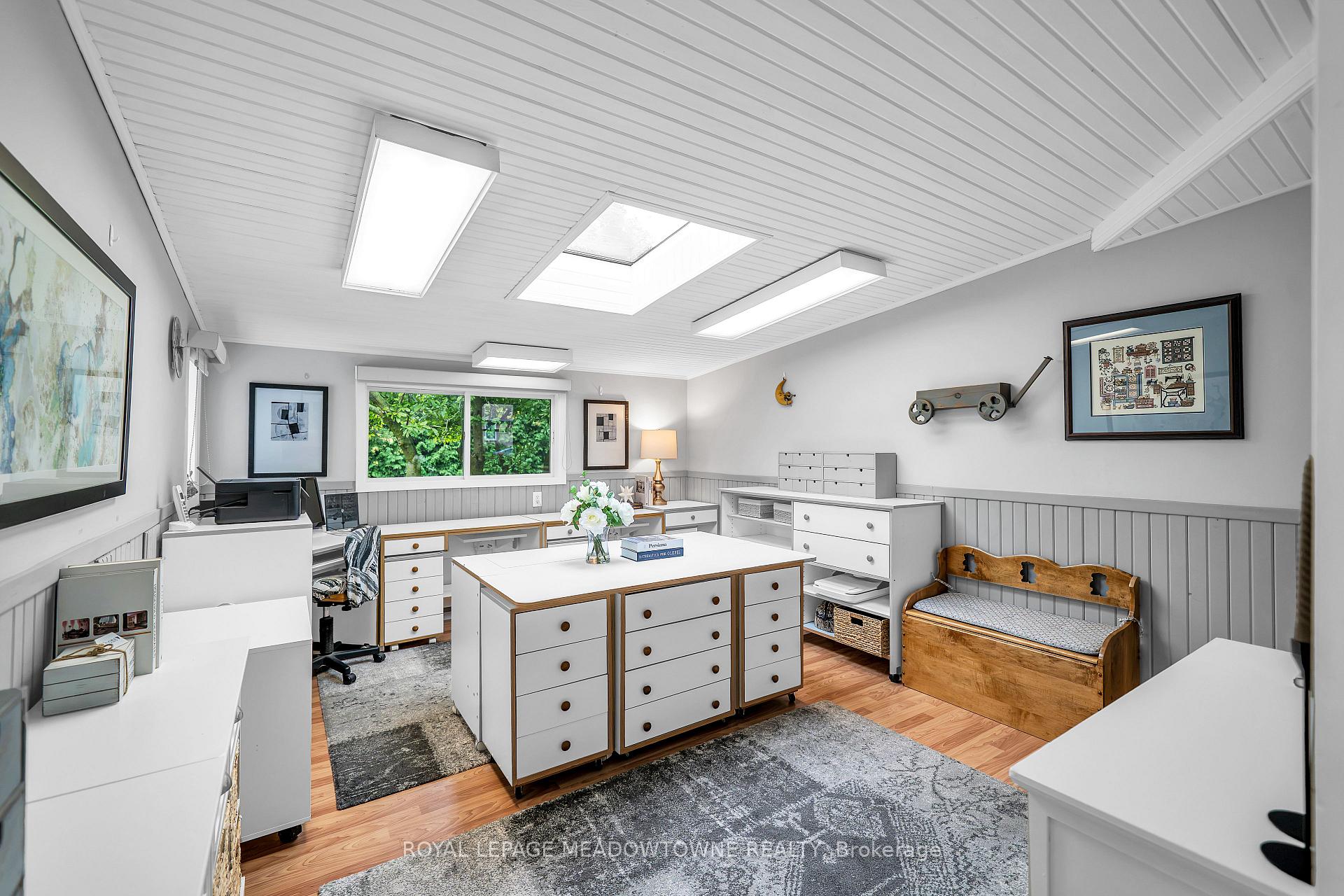 Photo 5 of 48 Garside Avenue, Whitby, Brooklin — HOMEH