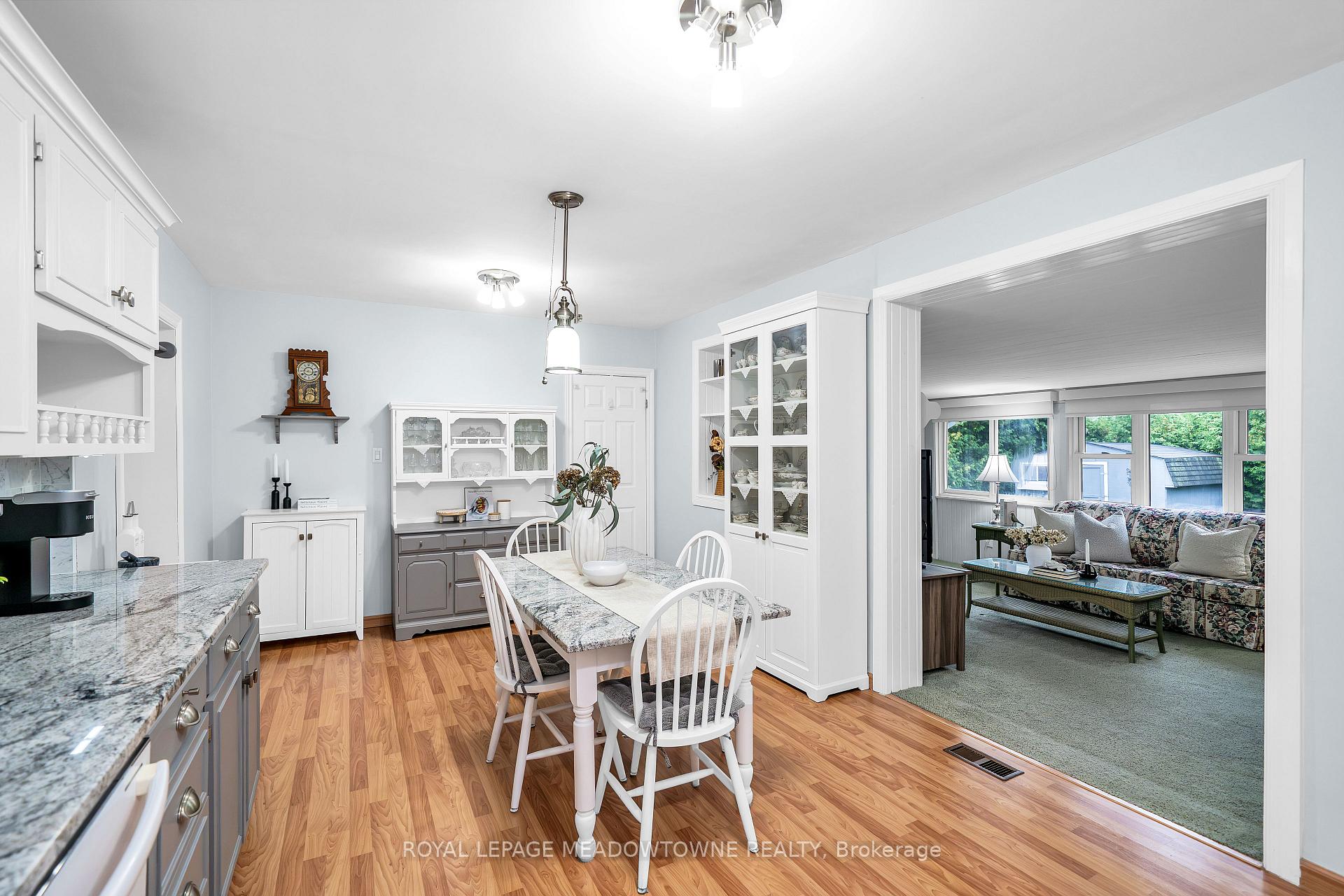 Photo 8 of 48 Garside Avenue, Whitby, Brooklin — HOMEH