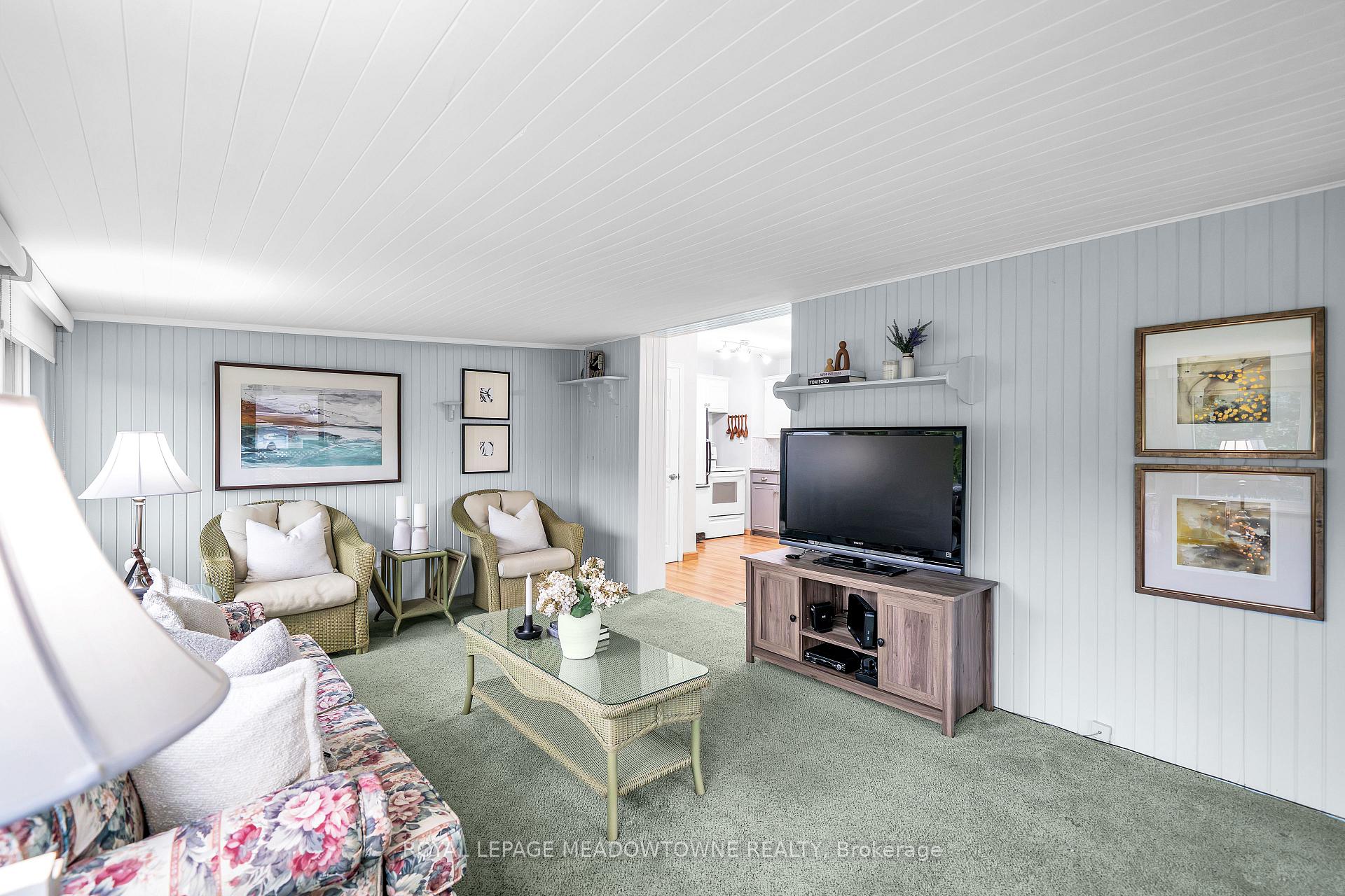Photo 18 of 48 Garside Avenue, Whitby, Brooklin — HOMEH