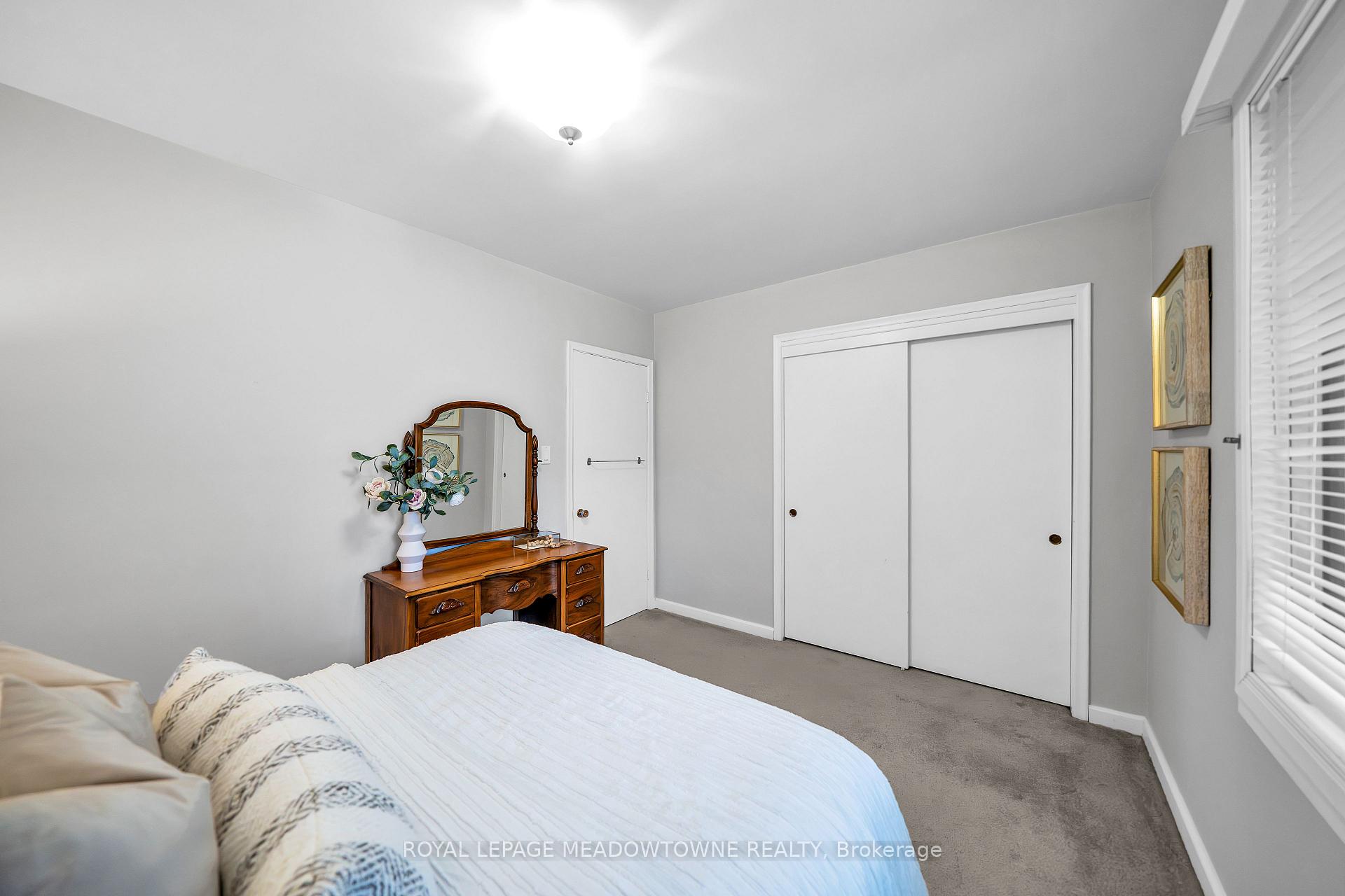 Photo 30 of 48 Garside Avenue, Whitby, Brooklin — HOMEH