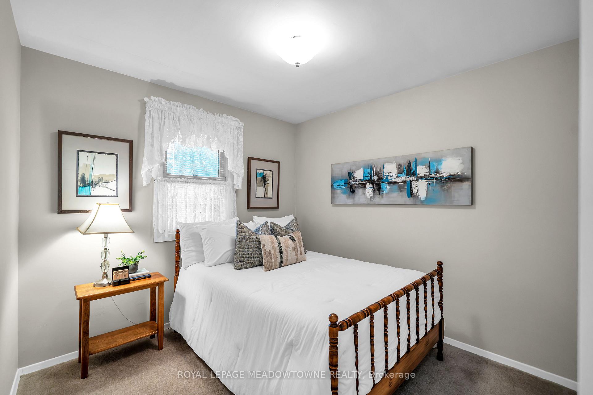 Photo 31 of 48 Garside Avenue, Whitby, Brooklin — HOMEH