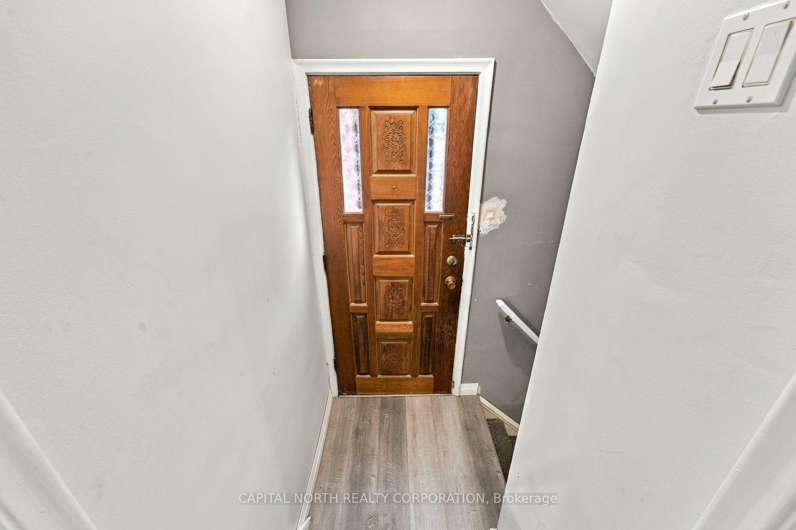 Photo 32 of 65 Falstaff Avenue, North York, Maple Leaf — HOMEH