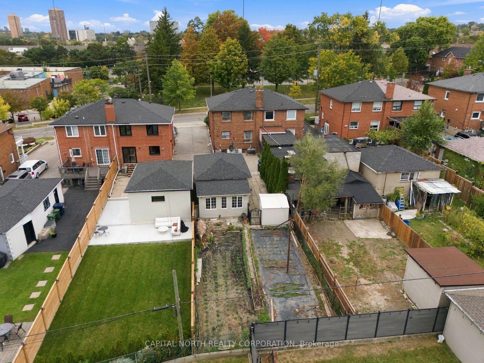 Photo 46 of 65 Falstaff Avenue, North York, Maple Leaf — HOMEH