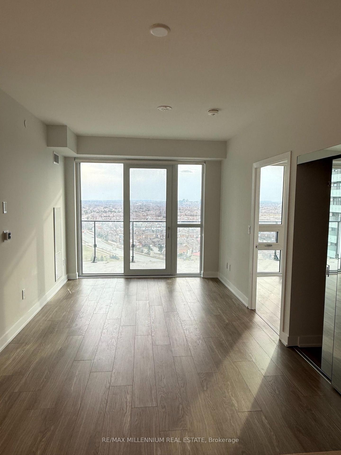 Photo 4 of Unit 1607, 430 Square One Drive, Mississauga, Creditview — HOMEH