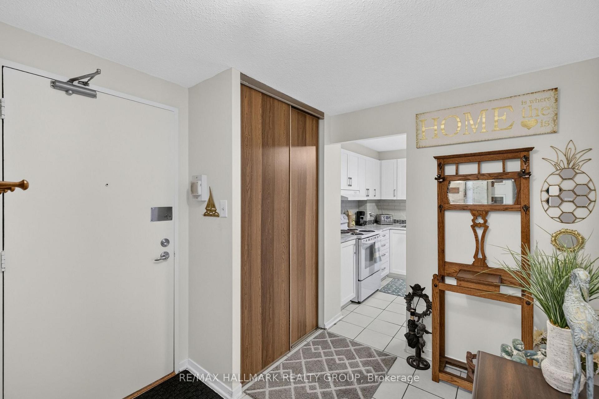 Photo 4 of Unit 1005, 415 Greenview Avenue, Ottawa, Britannia — HOMEH