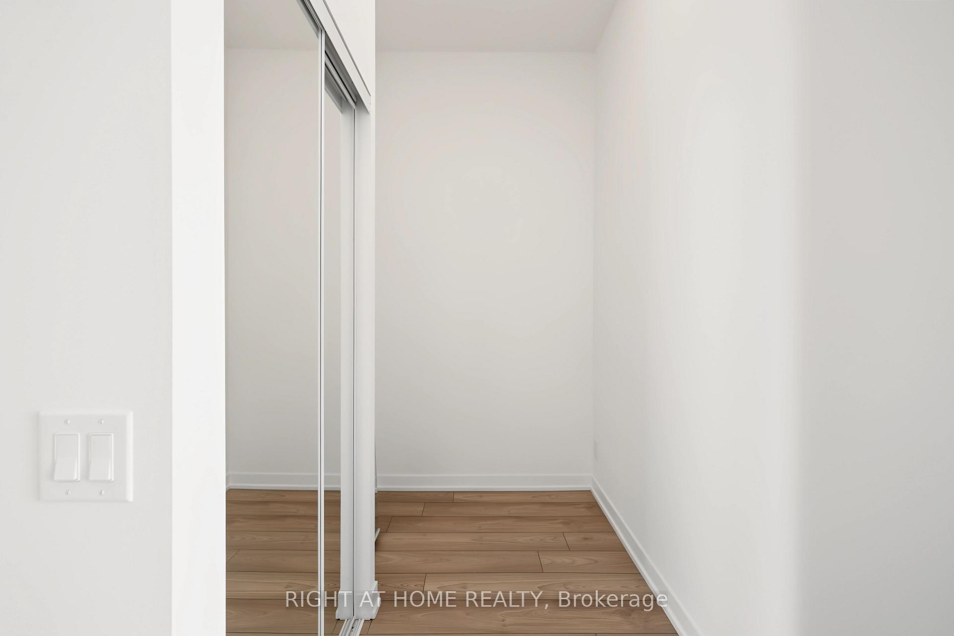 Photo 8 of Unit 421, 285 Dufferin Street, Toronto, South Parkdale — HOMEH