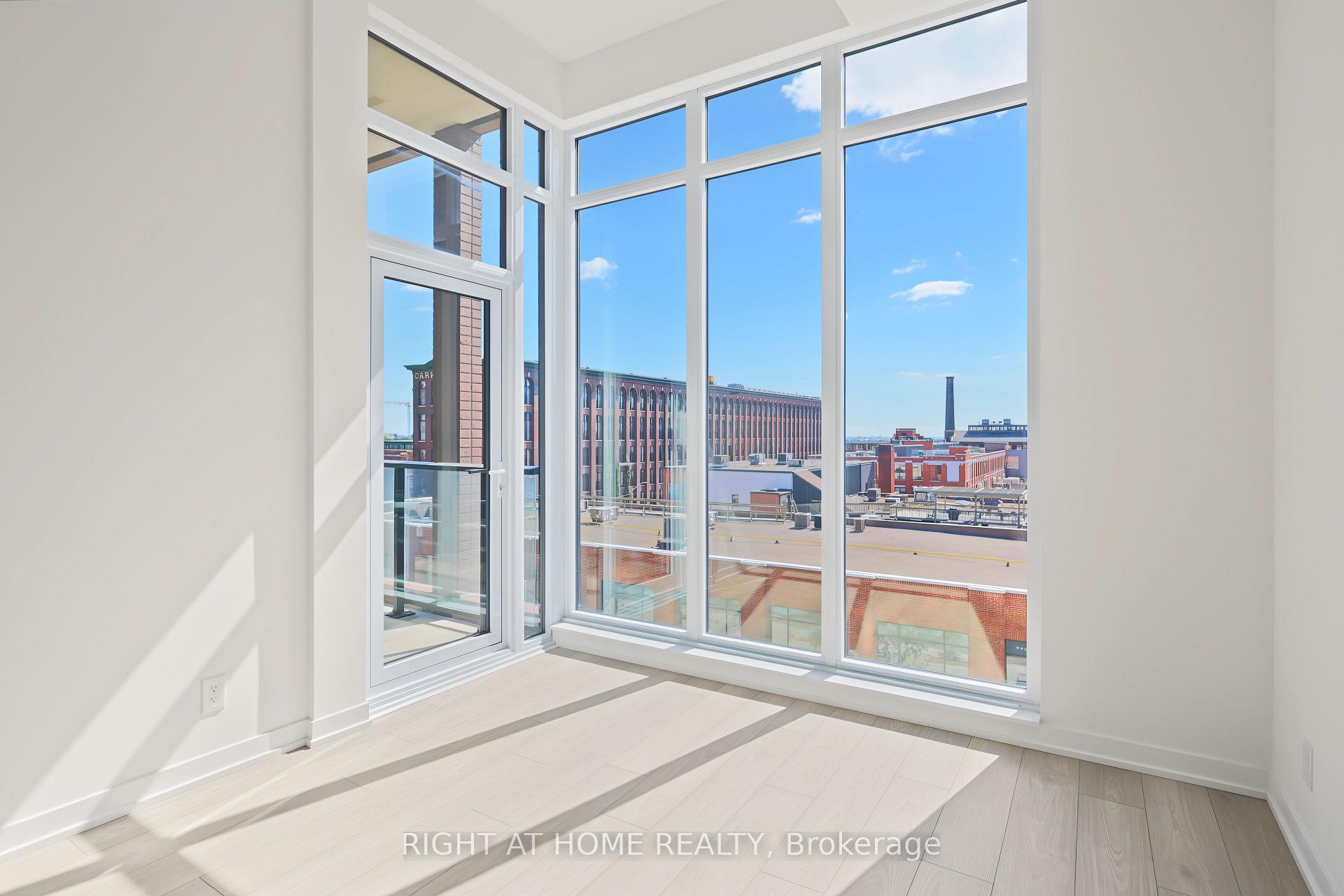 Photo 12 of Unit 421, 285 Dufferin Street, Toronto, South Parkdale — HOMEH