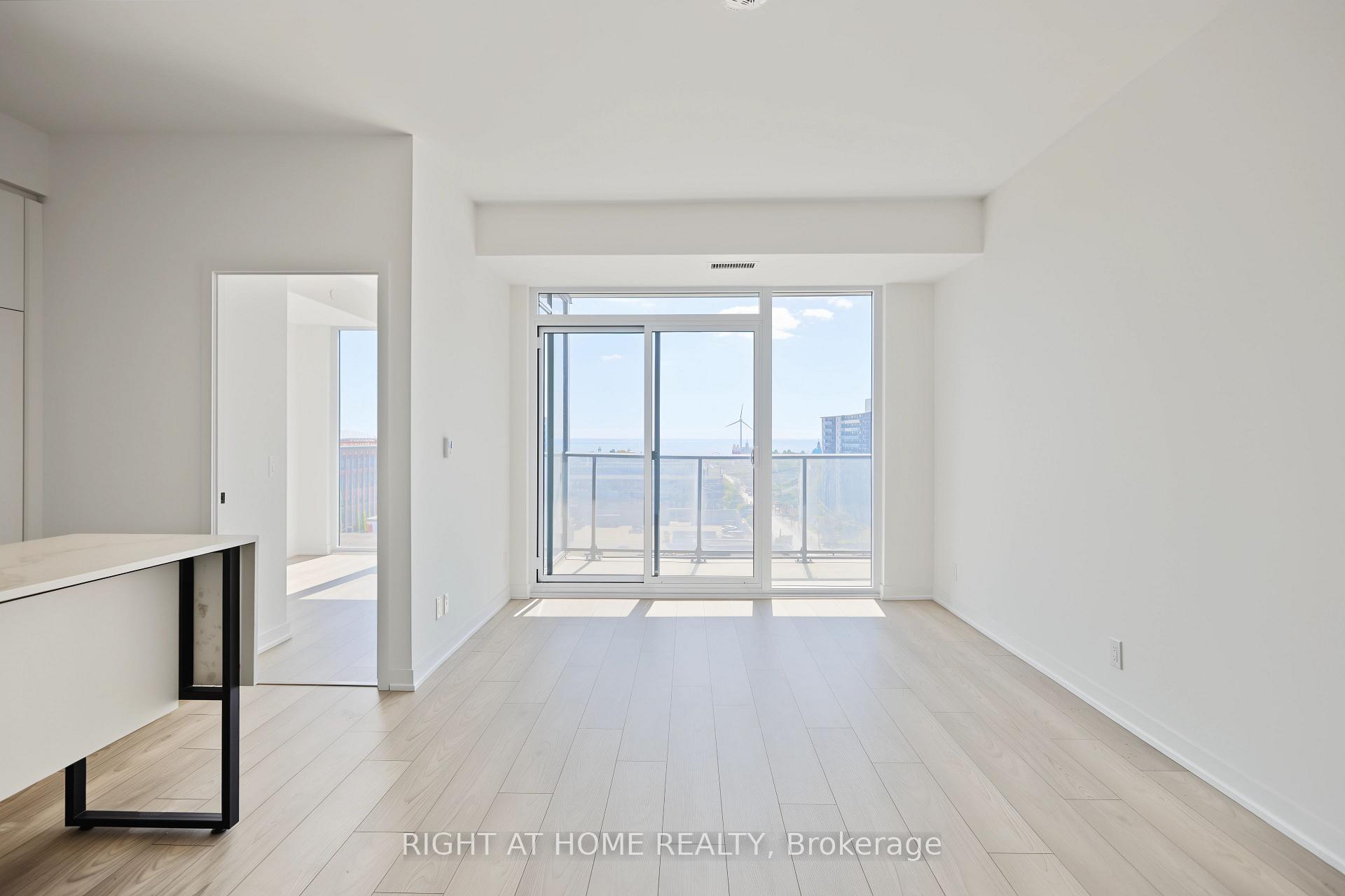 Photo 8 of Unit 619, 285 Dufferin Street, Toronto, South Parkdale — HOMEH