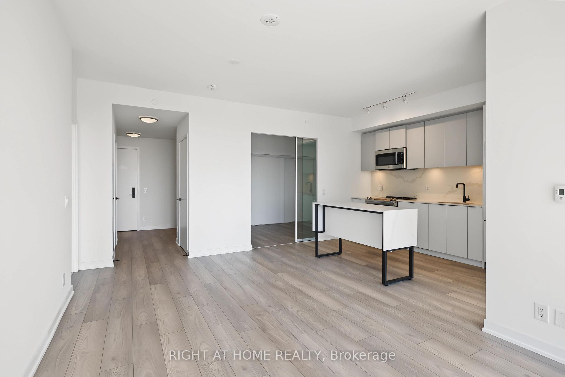 Photo 9 of Unit 619, 285 Dufferin Street, Toronto, South Parkdale — HOMEH