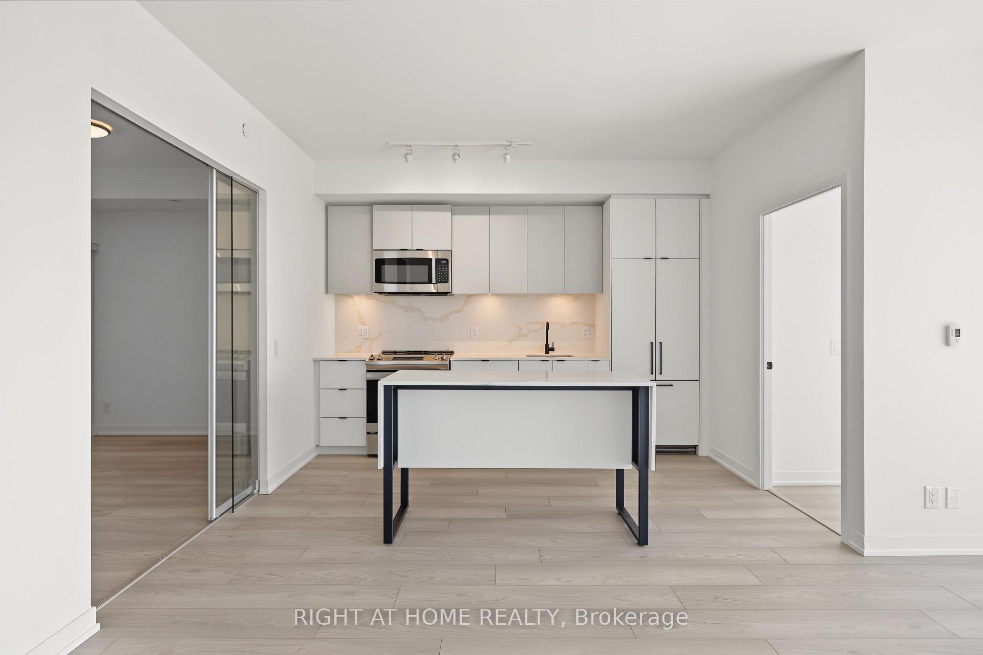 Photo 11 of Unit 619, 285 Dufferin Street, Toronto, South Parkdale — HOMEH