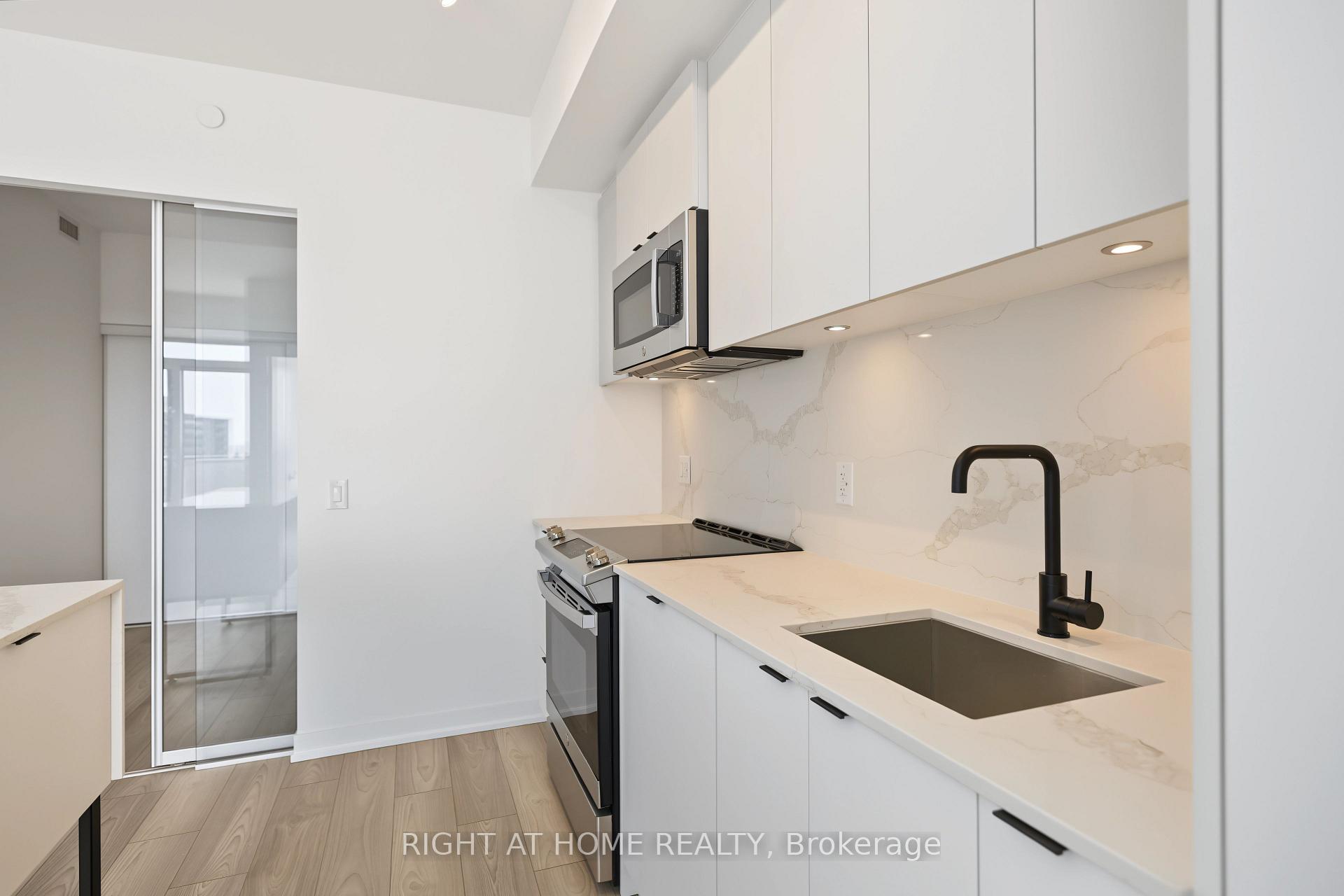 Photo 13 of Unit 619, 285 Dufferin Street, Toronto, South Parkdale — HOMEH