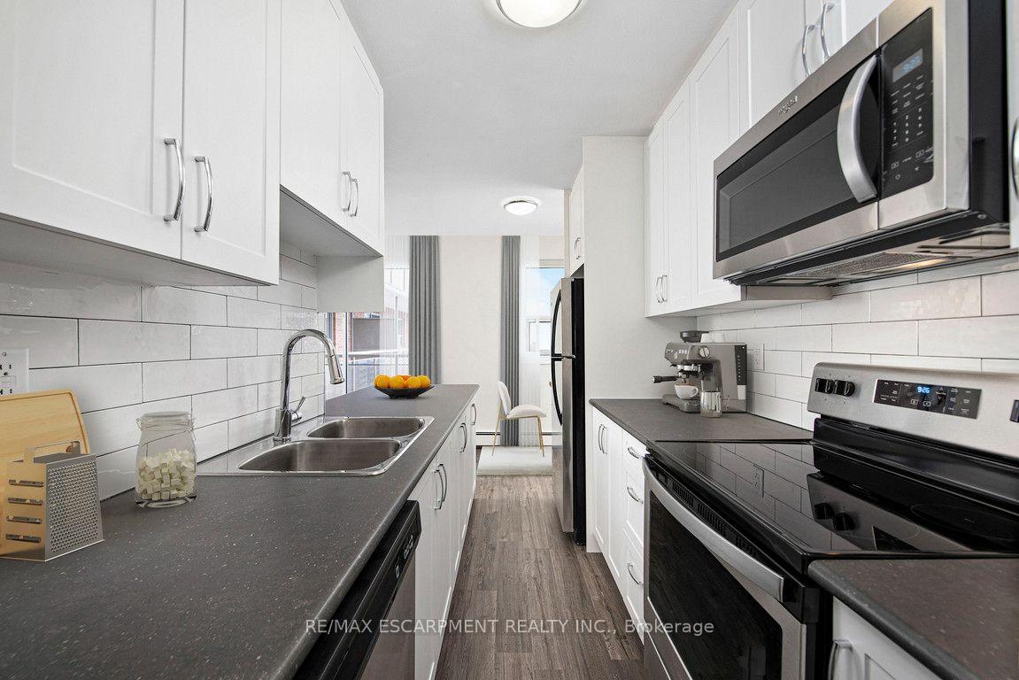Photo 3 of Unit 401, 607 Heritage Drive, Waterloo, Heritage Park - Kitchener — HOMEH