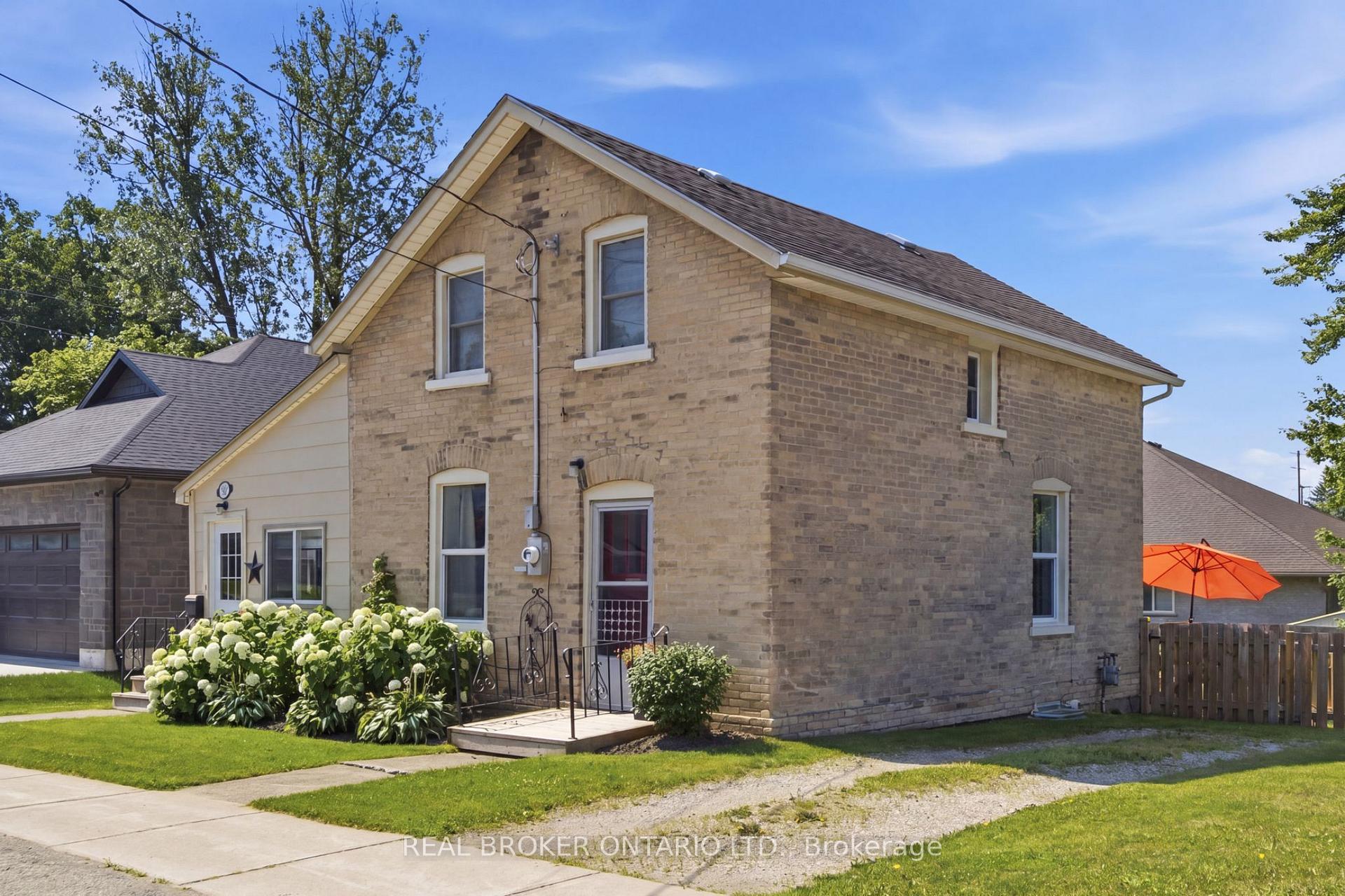 Photo 3 of 520 Elma Street W, North Perth, Listowel — HOMEH