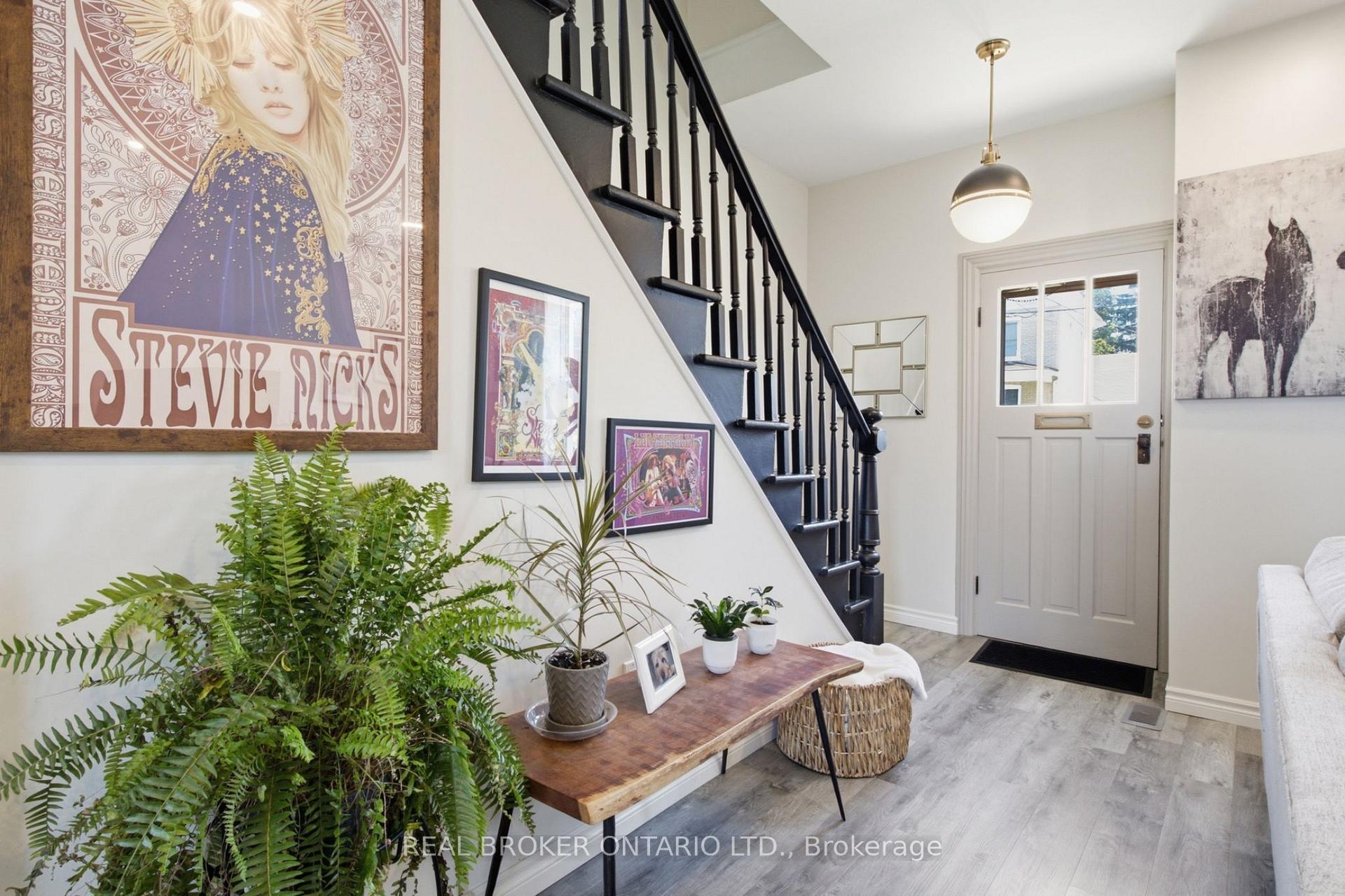 Photo 8 of 520 Elma Street W, North Perth, Listowel — HOMEH