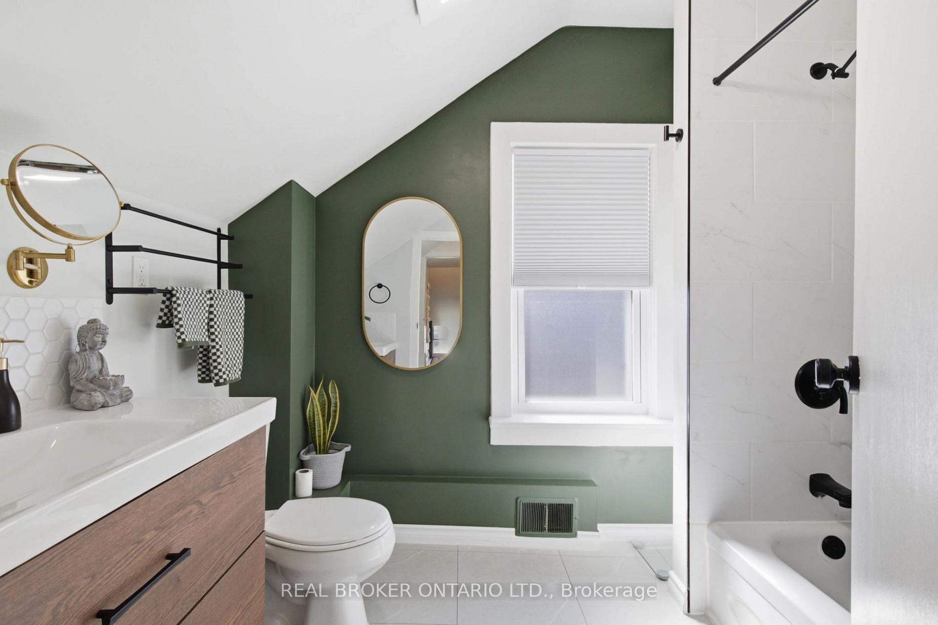 Photo 31 of 520 Elma Street W, North Perth, Listowel — HOMEH