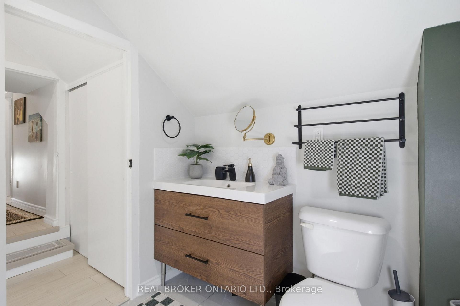 Photo 32 of 520 Elma Street W, North Perth, Listowel — HOMEH