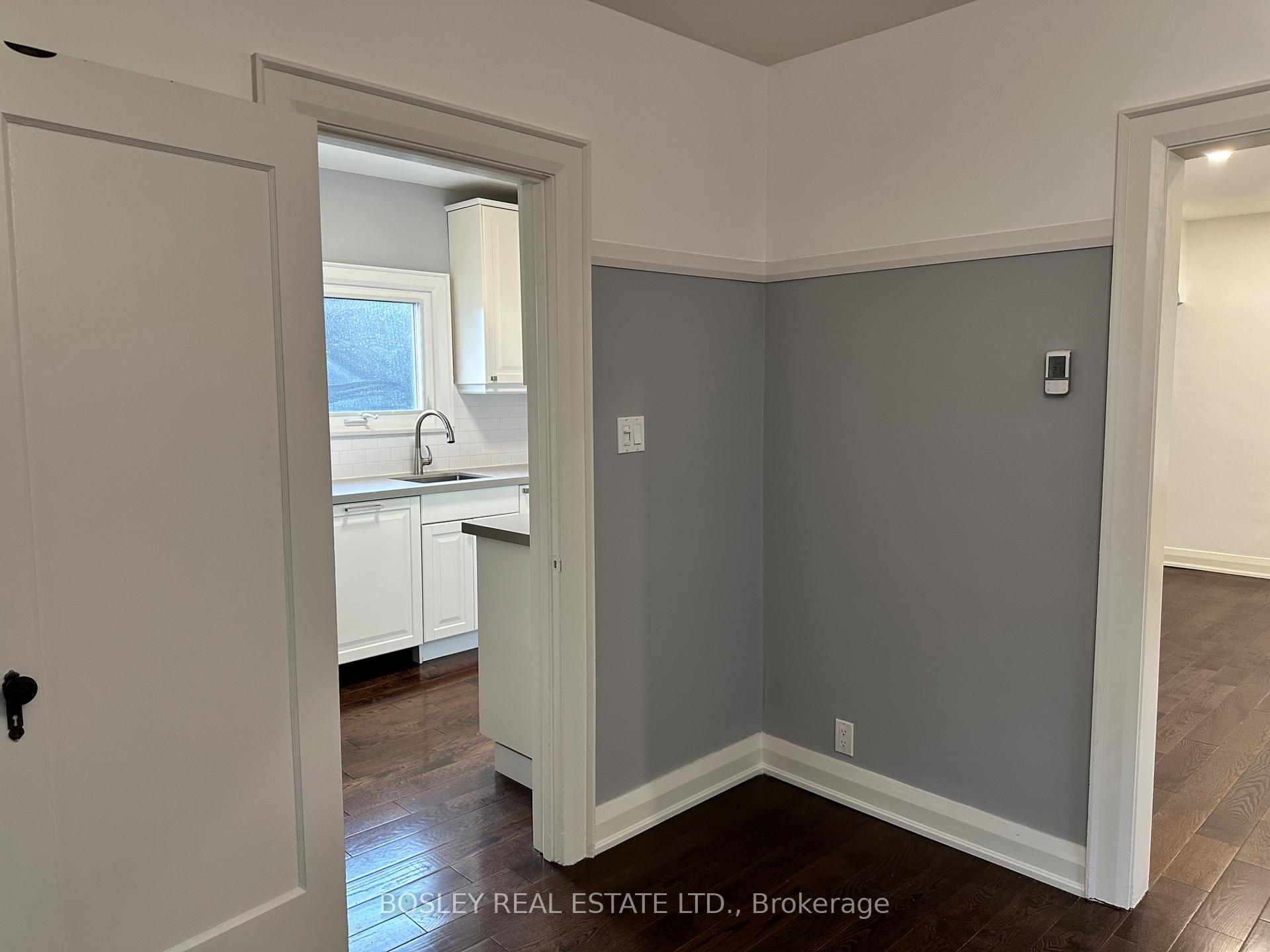 Photo 8 of Unit 2, 229 Manor Road E, Toronto, Mount Pleasant East — HOMEH
