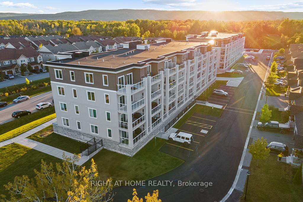 Photo 2 of Unit 215, 5 Spooner Crescent, Collingwood — HOMEH