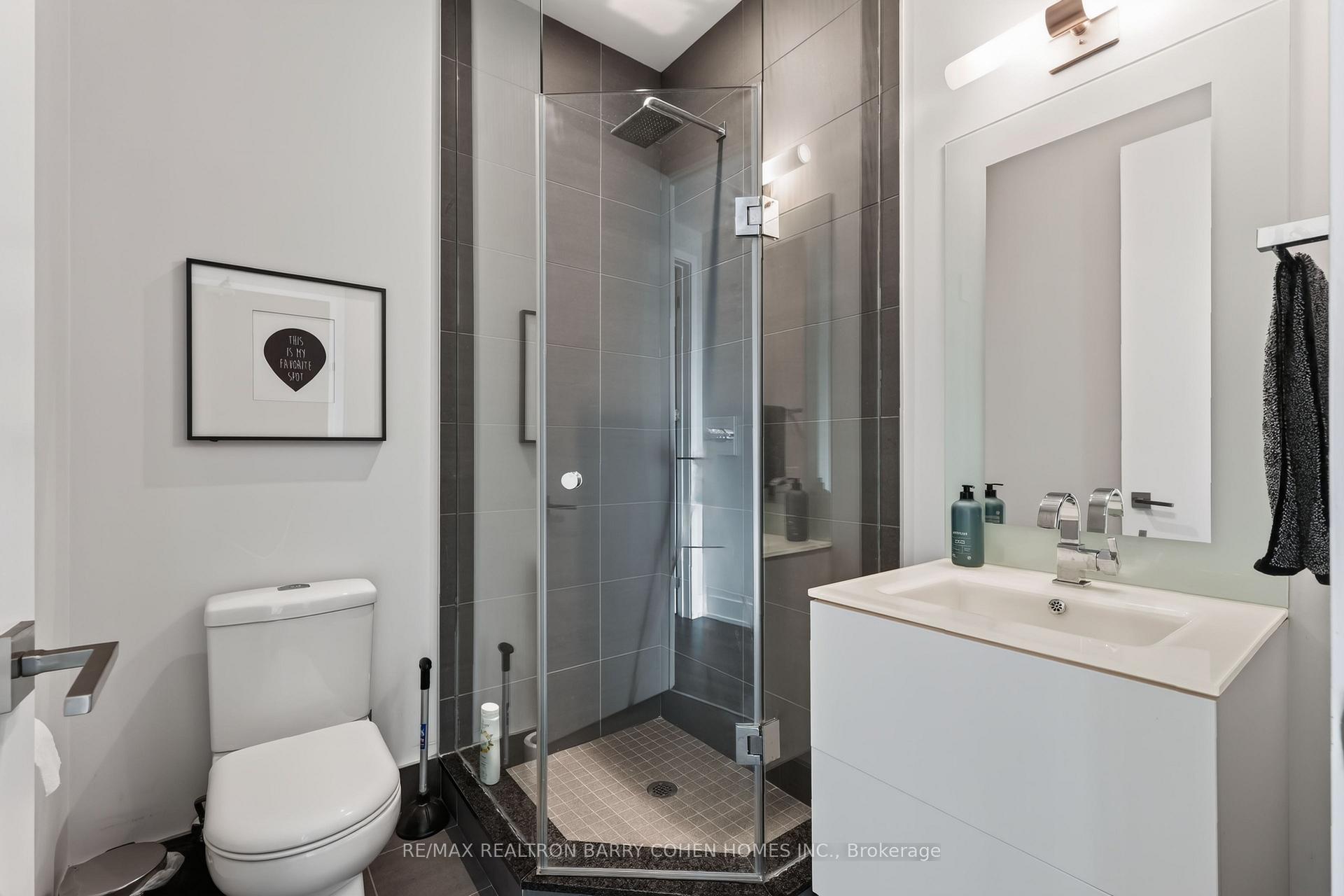 Photo 13 of Unit 1018, 111 St Clair Avenue W, Toronto, Yonge-St. Clair — HOMEH