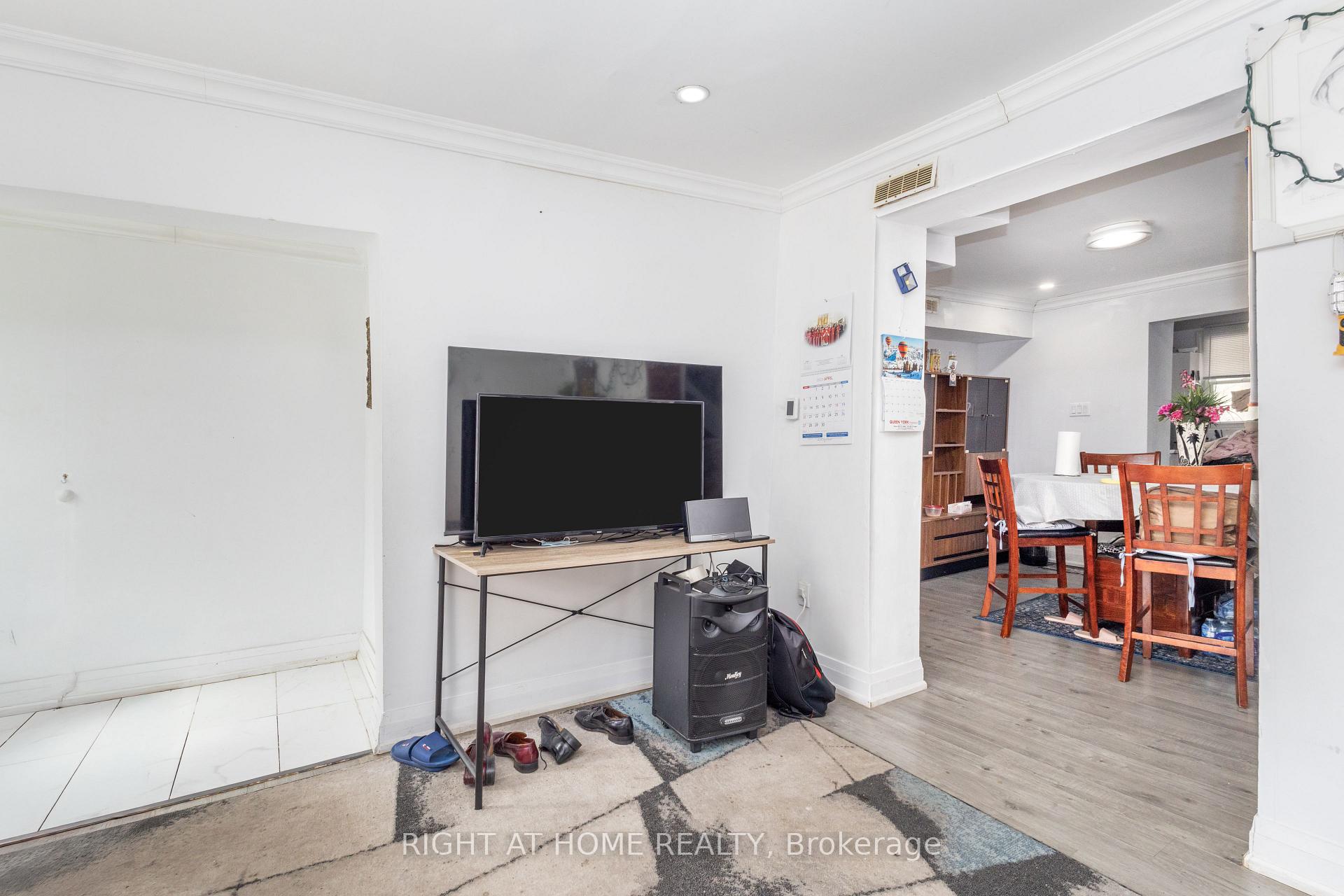 Photo 14 of 179 Wilson Street, Hamilton, Beasley — HOMEH