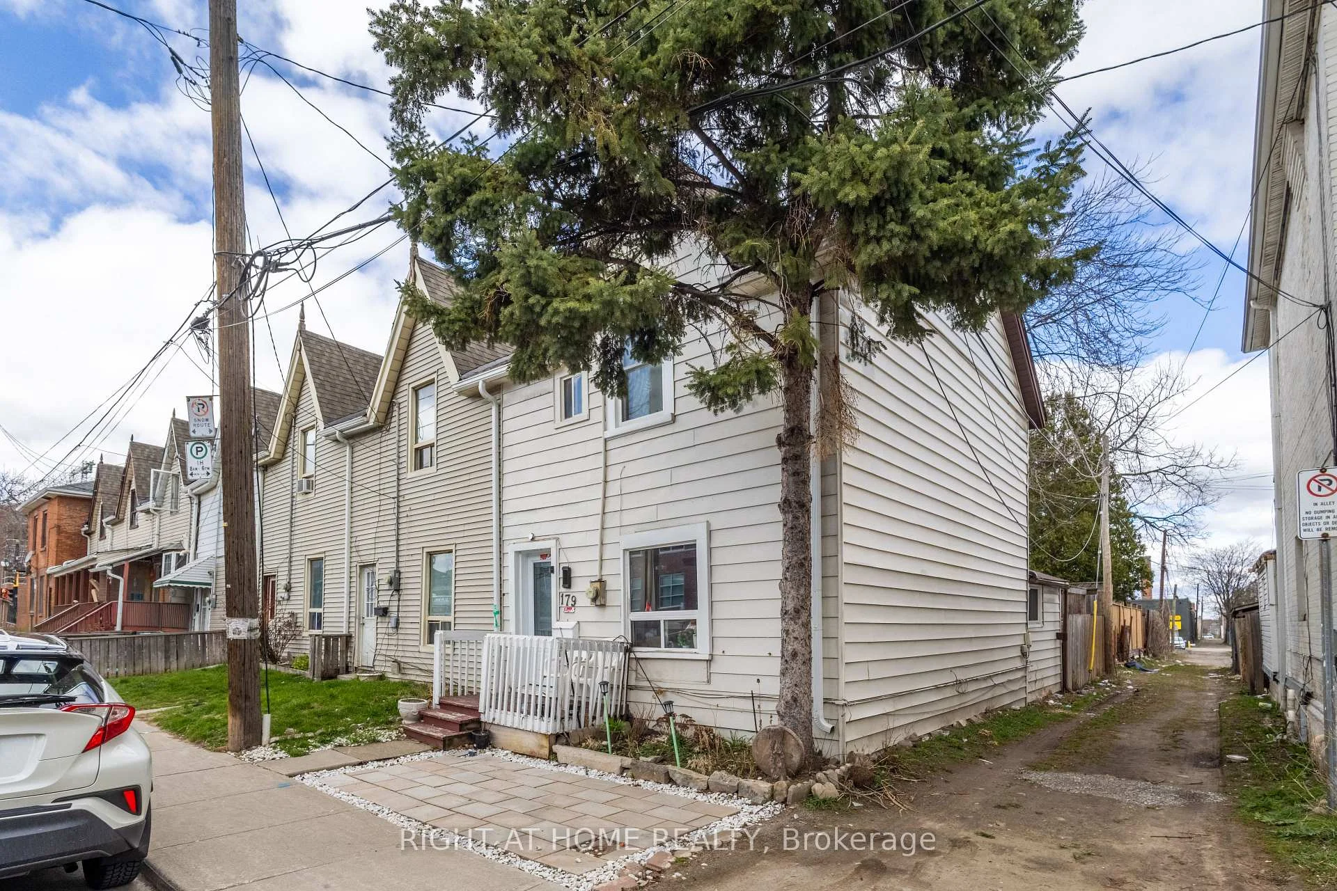 Photo 4 of 179 Wilson Street, Hamilton, Beasley — HOMEH
