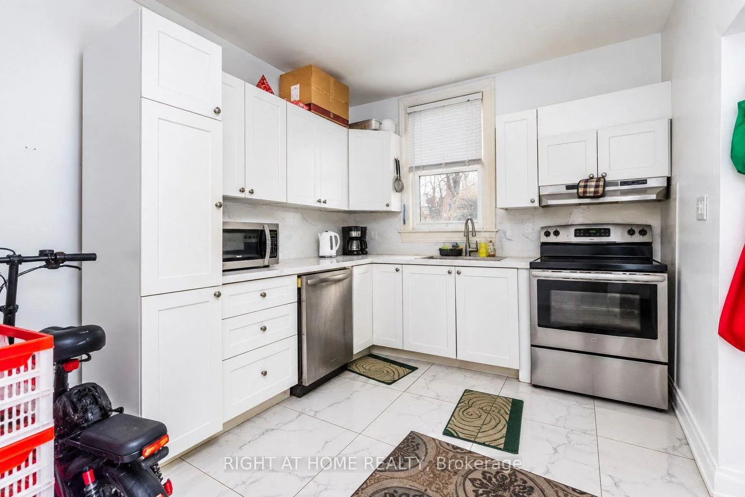 Photo 15 of 179 Wilson Street, Hamilton, Beasley — HOMEH
