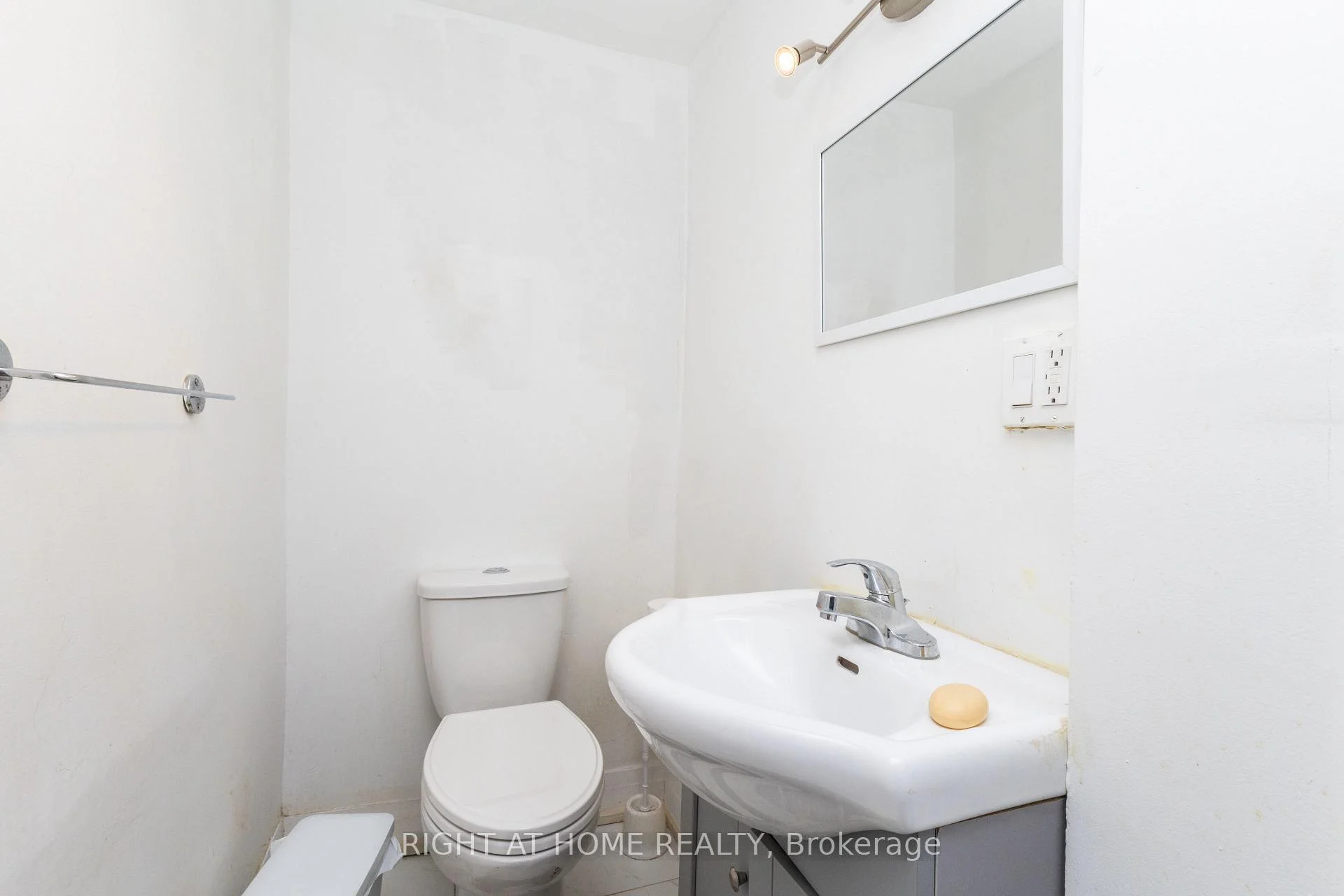 Photo 20 of 179 Wilson Street, Hamilton, Beasley — HOMEH