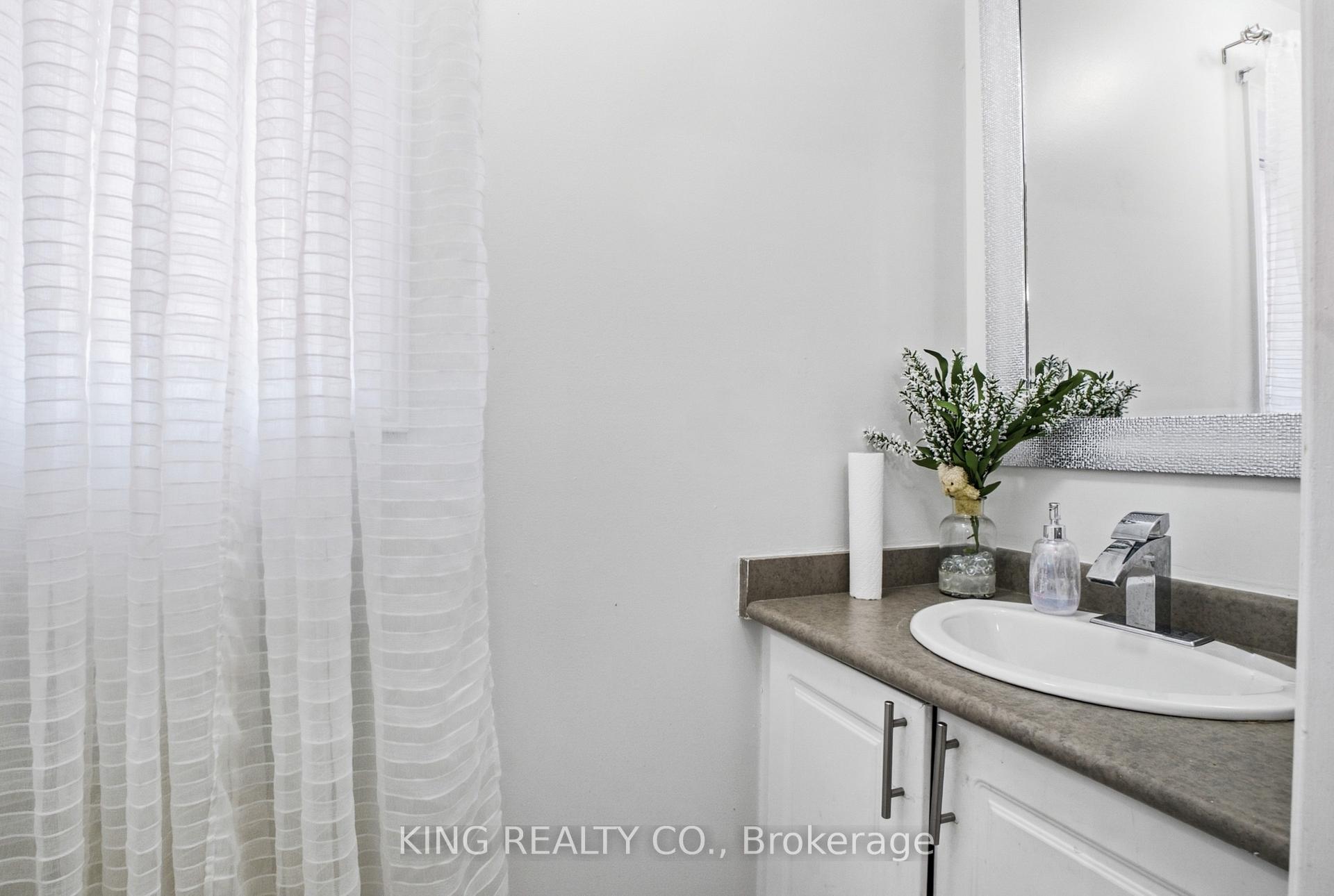 Photo 11 of 81 Tessler Crescent, Brampton, Brampton West — HOMEH
