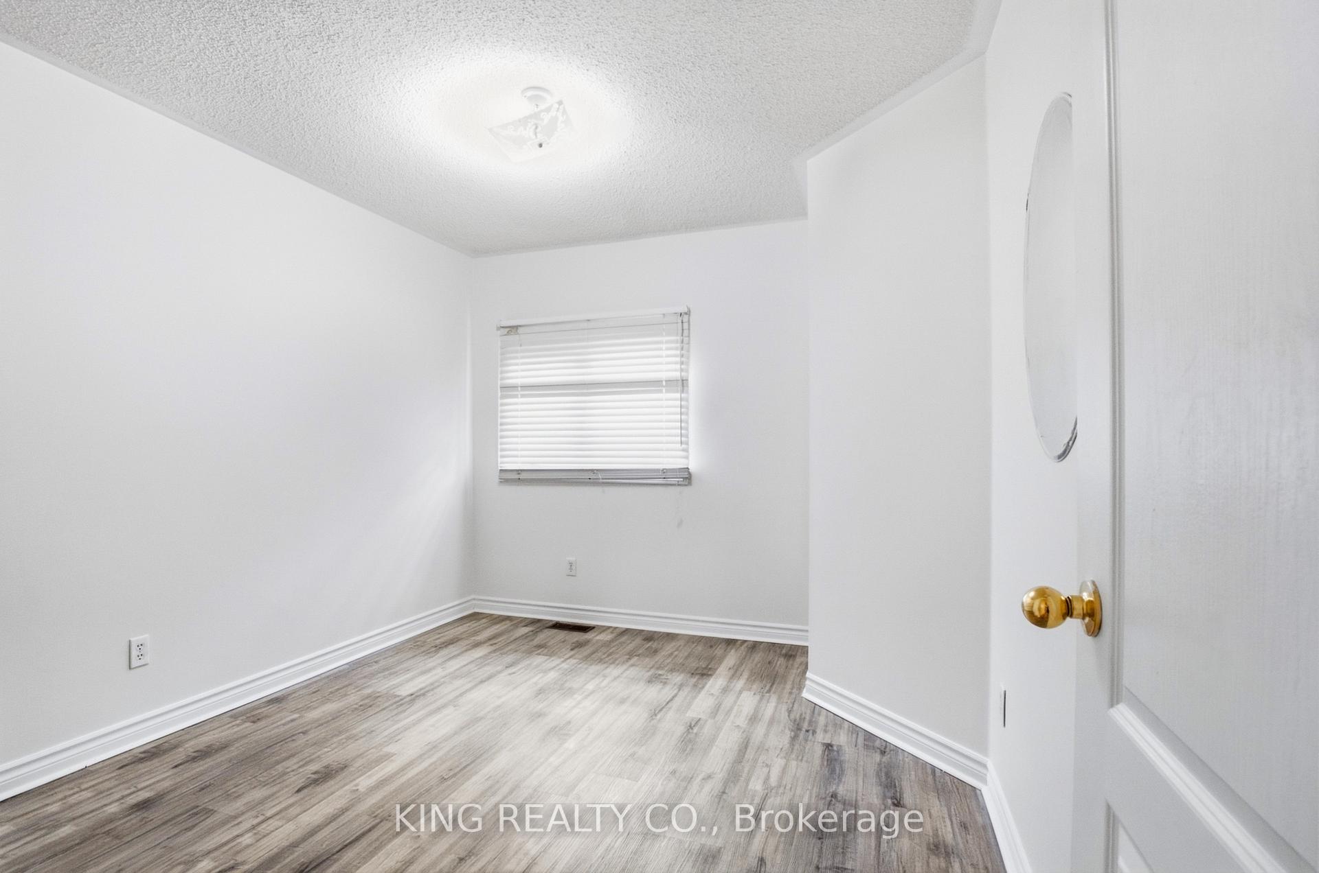 Photo 21 of 81 Tessler Crescent, Brampton, Brampton West — HOMEH