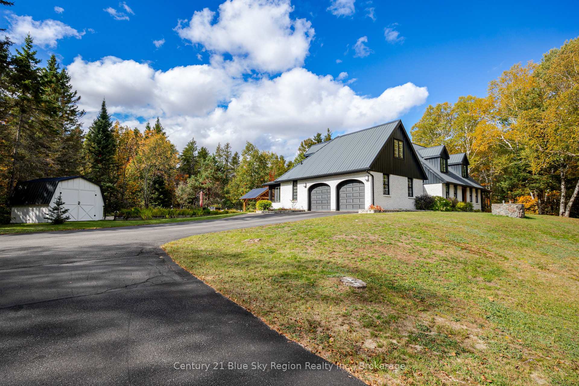 Photo 49 of 1 Springdale Drive, North Bay, Airport — HOMEH