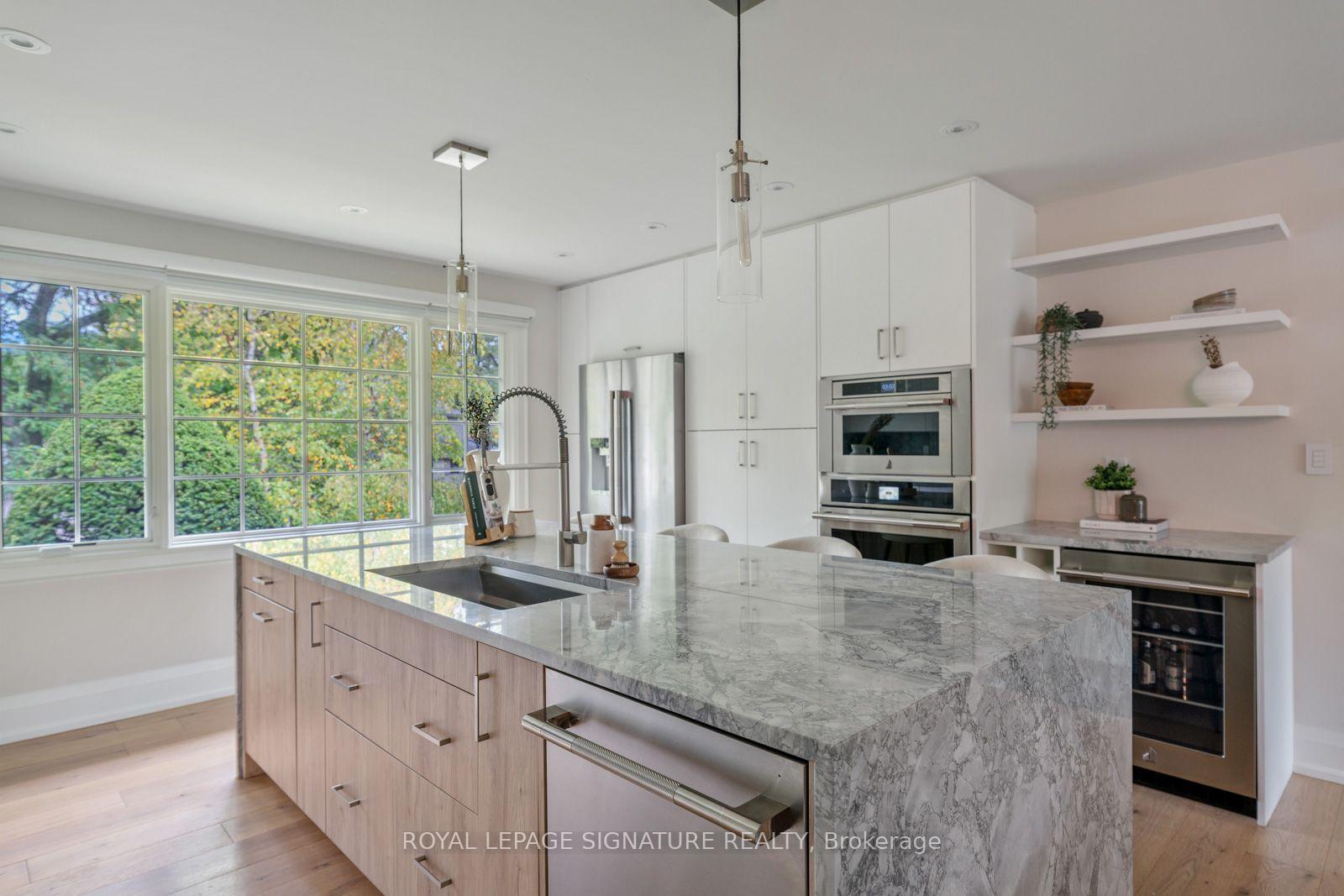 Photo 6 of 9 Danville Drive, North York, St. Andrew-Windfields — HOMEH