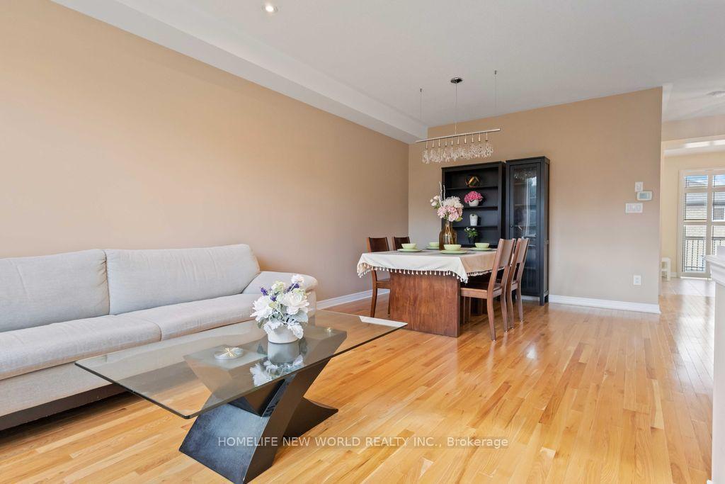Photo 8 of 332 Williamson Road, Markham, Greensborough — HOMEH