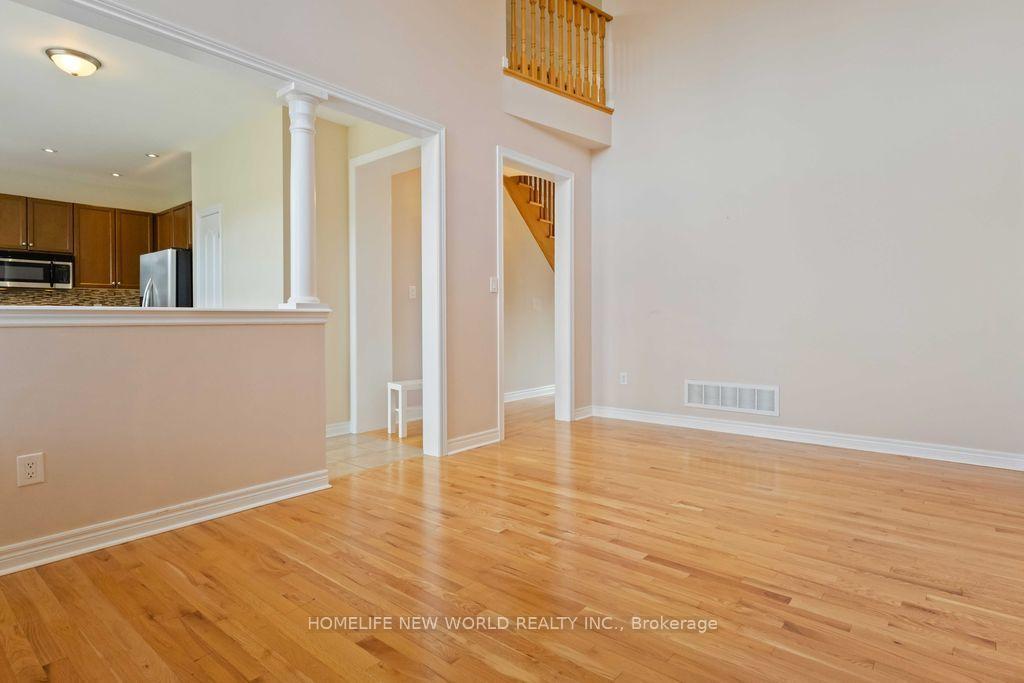 Photo 11 of 332 Williamson Road, Markham, Greensborough — HOMEH