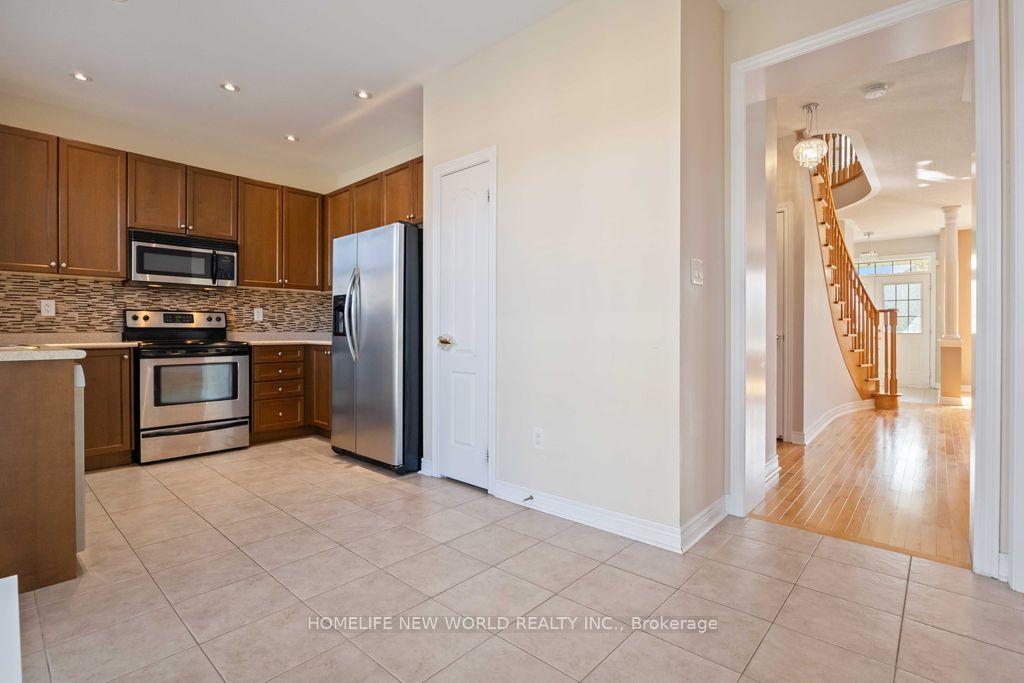 Photo 12 of 332 Williamson Road, Markham, Greensborough — HOMEH
