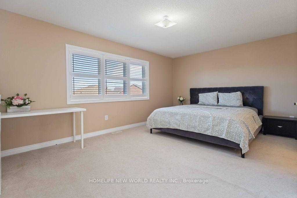 Photo 16 of 332 Williamson Road, Markham, Greensborough — HOMEH