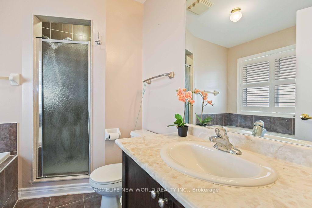 Photo 18 of 332 Williamson Road, Markham, Greensborough — HOMEH