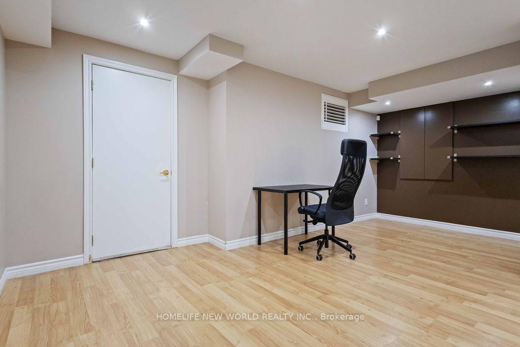Photo 26 of 332 Williamson Road, Markham, Greensborough — HOMEH