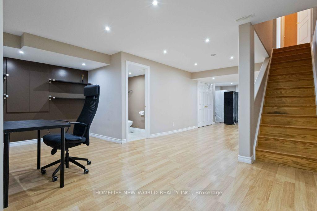 Photo 30 of 332 Williamson Road, Markham, Greensborough — HOMEH