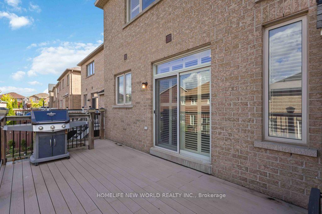 Photo 32 of 332 Williamson Road, Markham, Greensborough — HOMEH