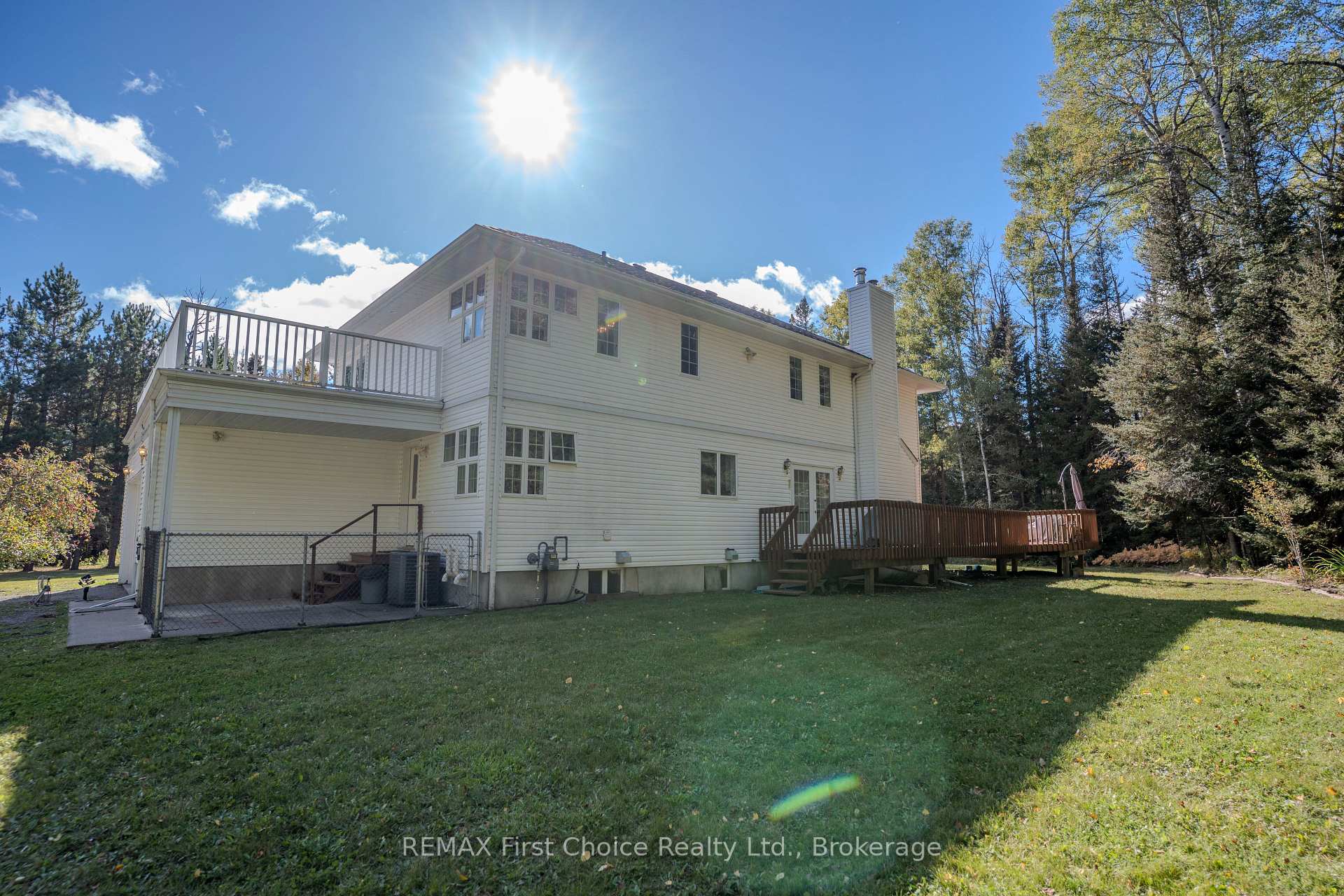 Photo 3 of 2086 Granite Road Granite Road, Thunder Bay, McIntyre South — HOMEH
