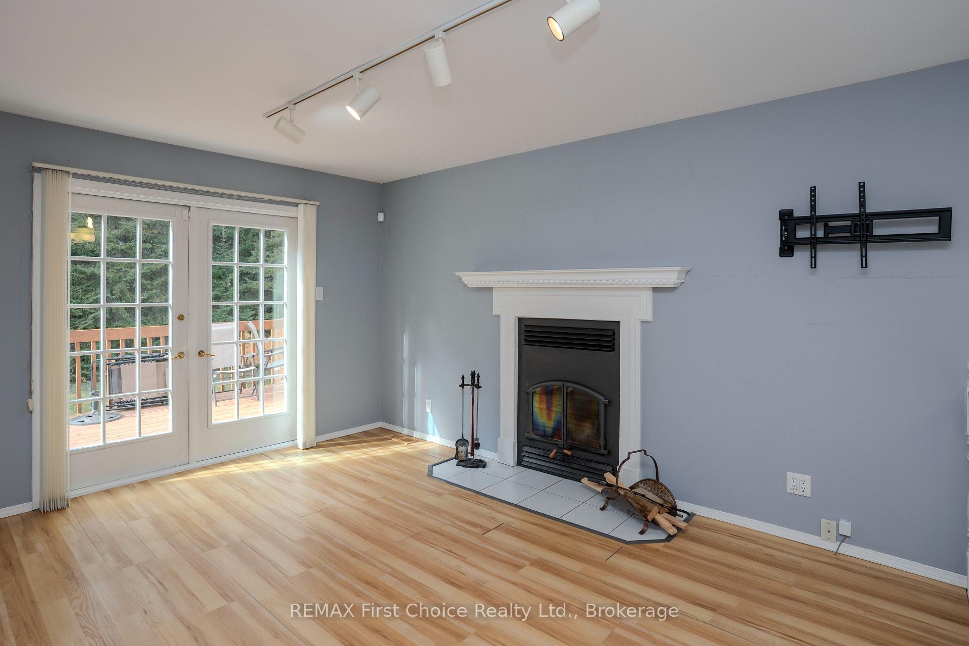 Photo 11 of 2086 Granite Road Granite Road, Thunder Bay, McIntyre South — HOMEH