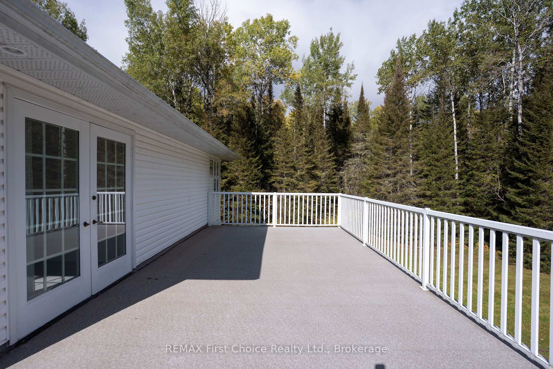 Photo 32 of 2086 Granite Road Granite Road, Thunder Bay, McIntyre South — HOMEH