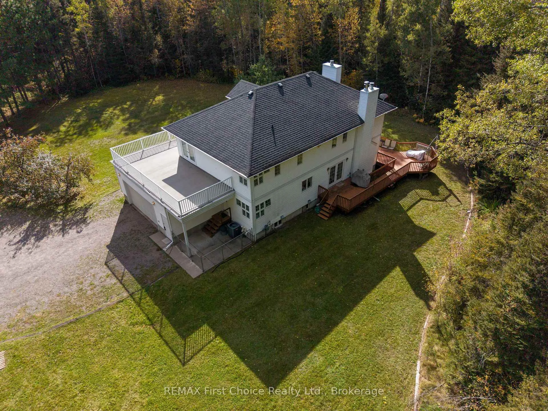 Photo 52 of 2086 Granite Road Granite Road, Thunder Bay, McIntyre South — HOMEH