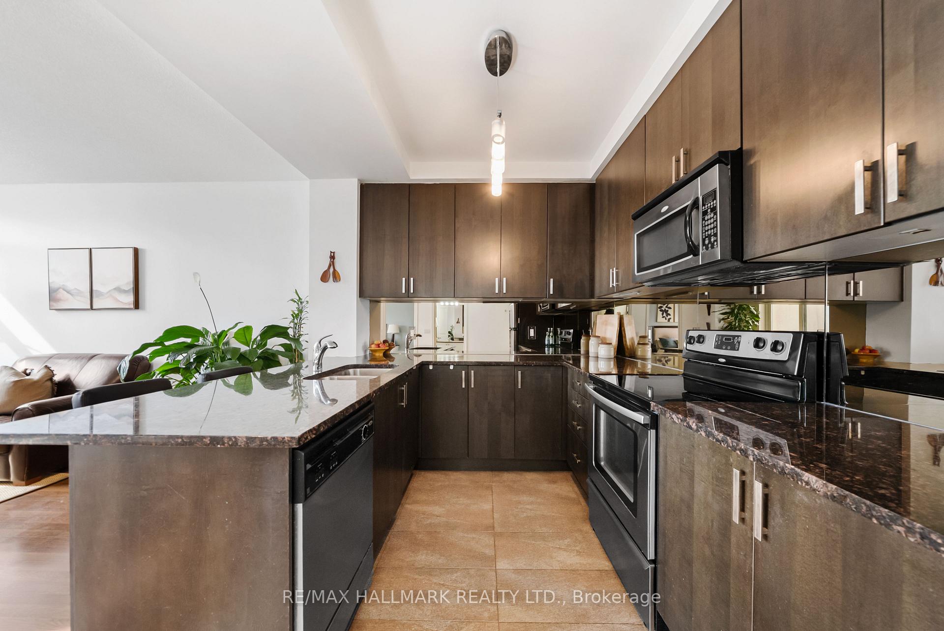 Photo 13 of Unit 1609, 9235 Jane Street, Vaughan, Maple — HOMEH