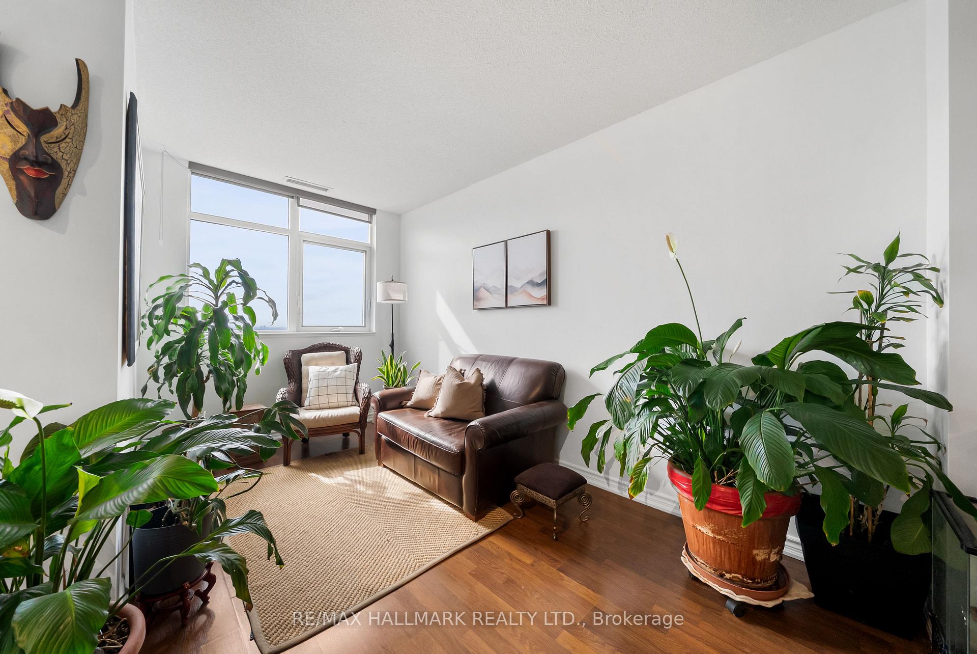 Photo 15 of Unit 1609, 9235 Jane Street, Vaughan, Maple — HOMEH